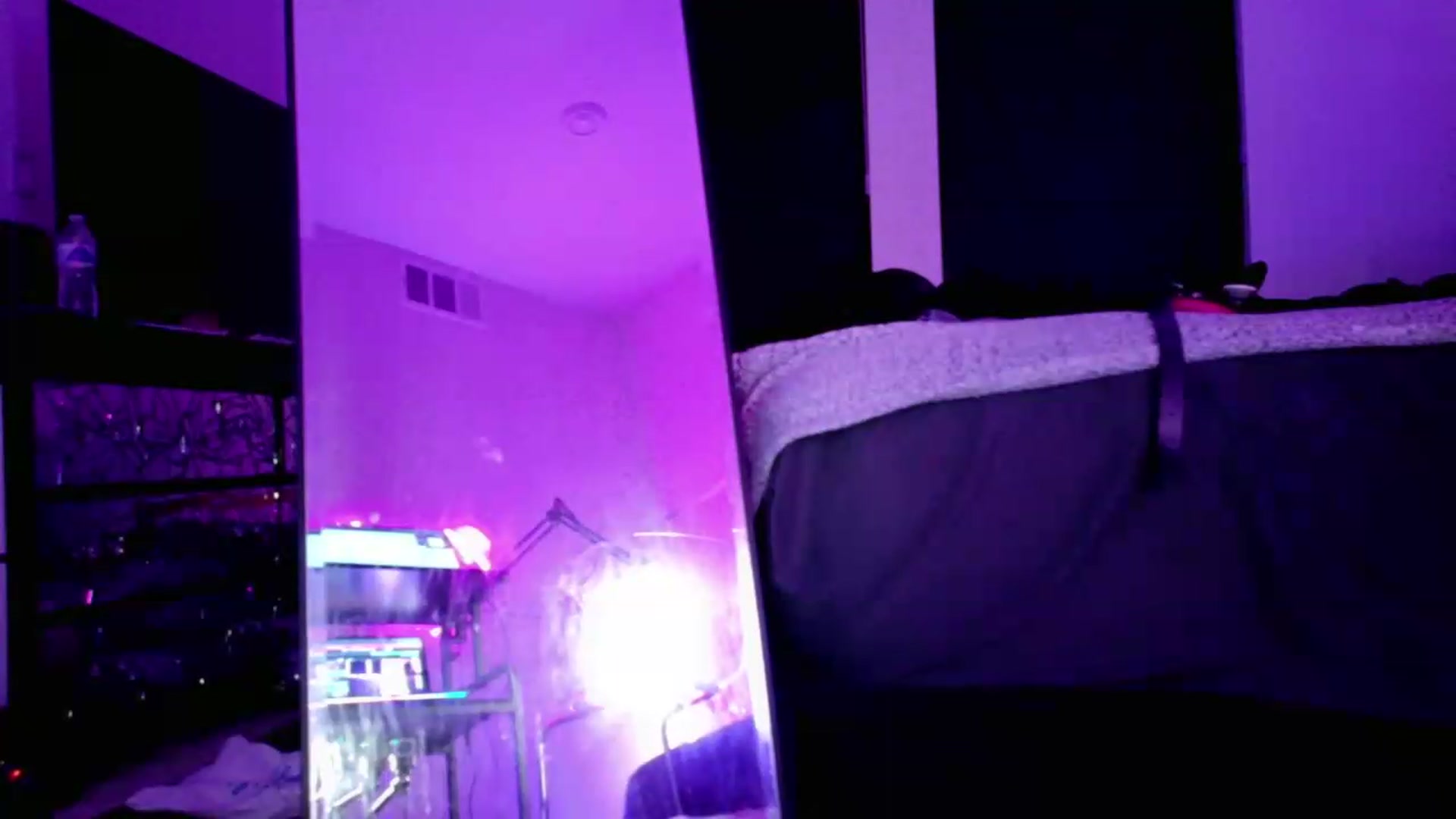 Gallery image thumbnail from Midnightrose's myfreecams stream on, 09/18/2026, 12:08 image 2 of 20
