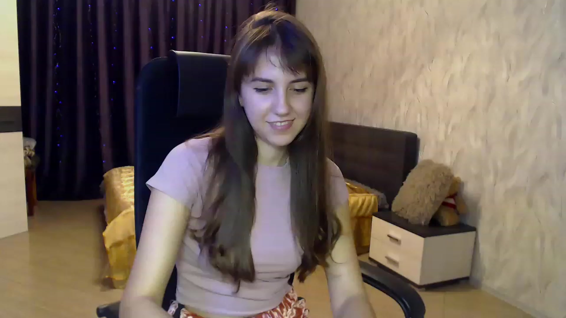 Gallery image thumbnail from MidnighttSunn's myfreecams stream on, 11/23/2022, 18:29 image 7 of 20