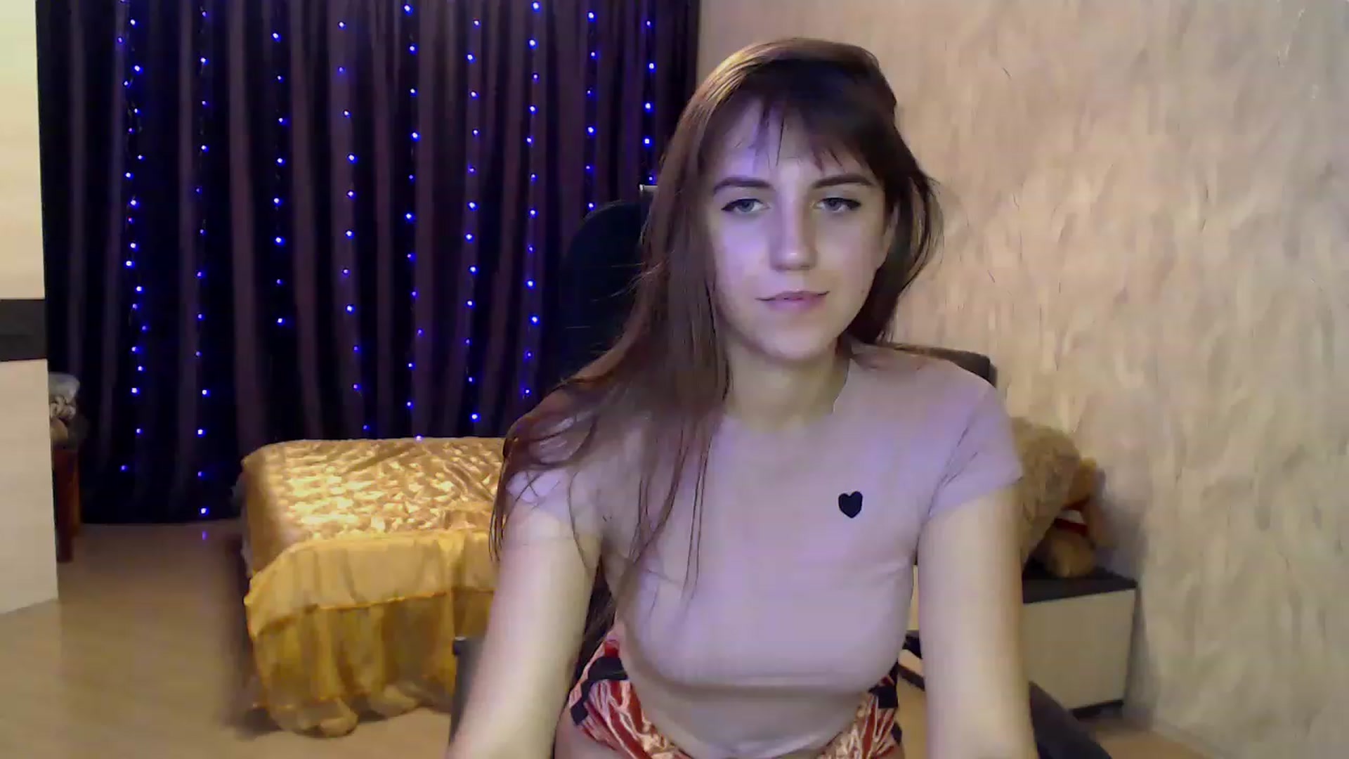 Gallery image thumbnail from MidnighttSunn's myfreecams stream on, 11/23/2022, 19:34 image 6 of 20
