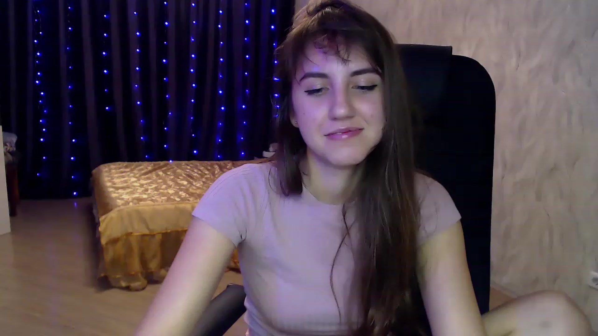 Gallery image thumbnail from MidnighttSunn's myfreecams stream on, 11/23/2022, 20:48 image 6 of 20