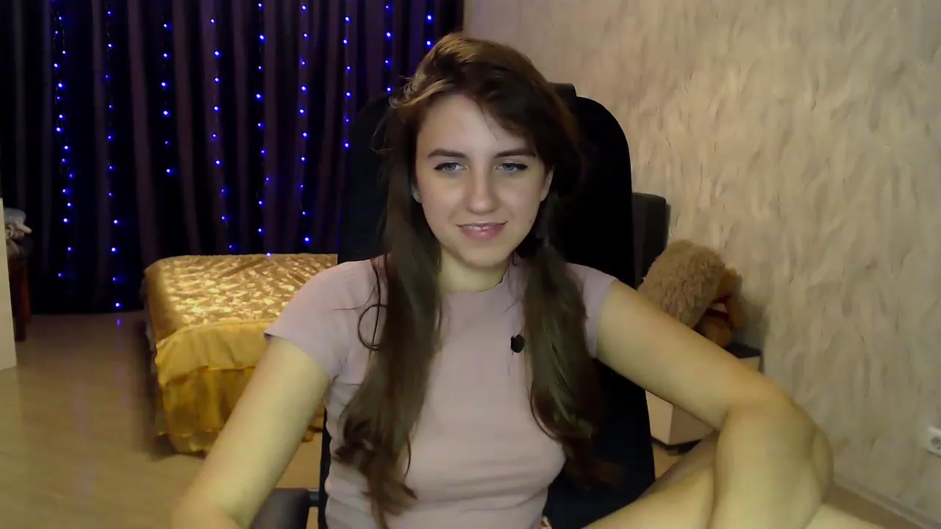 Gallery image thumbnail from MidnighttSunn's myfreecams stream on, 11/23/2022, 20:48 image 9 of 20