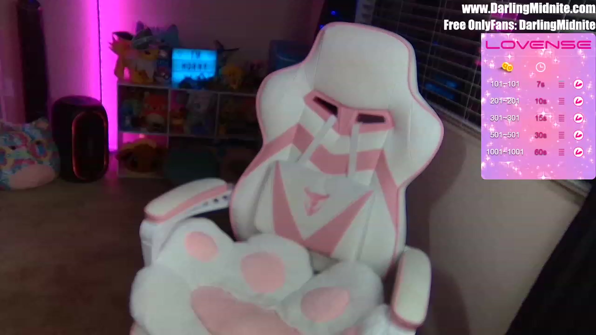 Gallery image thumbnail from MidniteXXX's myfreecams stream on, 04/25/2023, 03:48 image 20 of 20