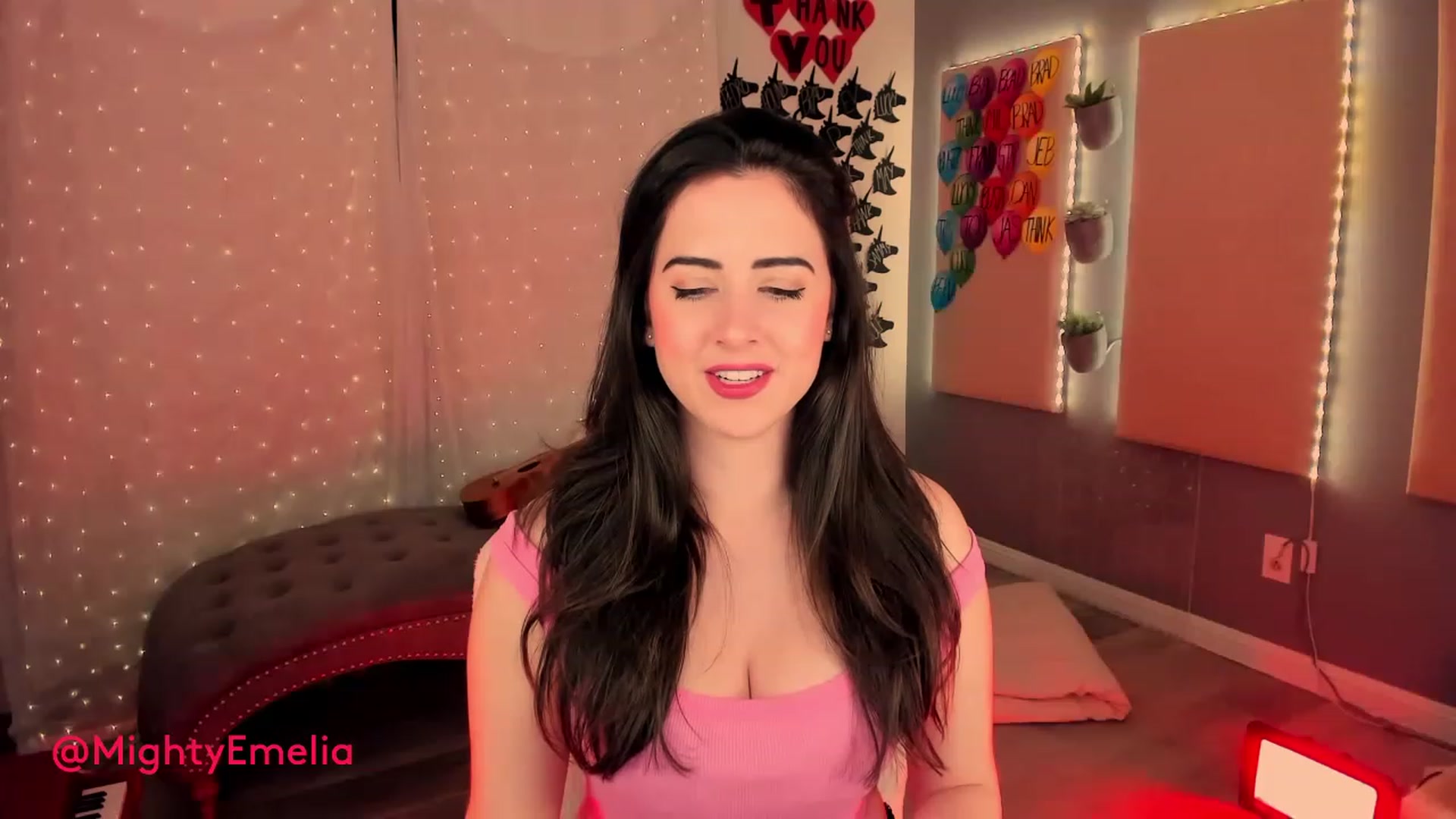 Gallery image thumbnail from MightyEmelia's myfreecams stream on, 02/03/2023, 04:31 image 4 of 20