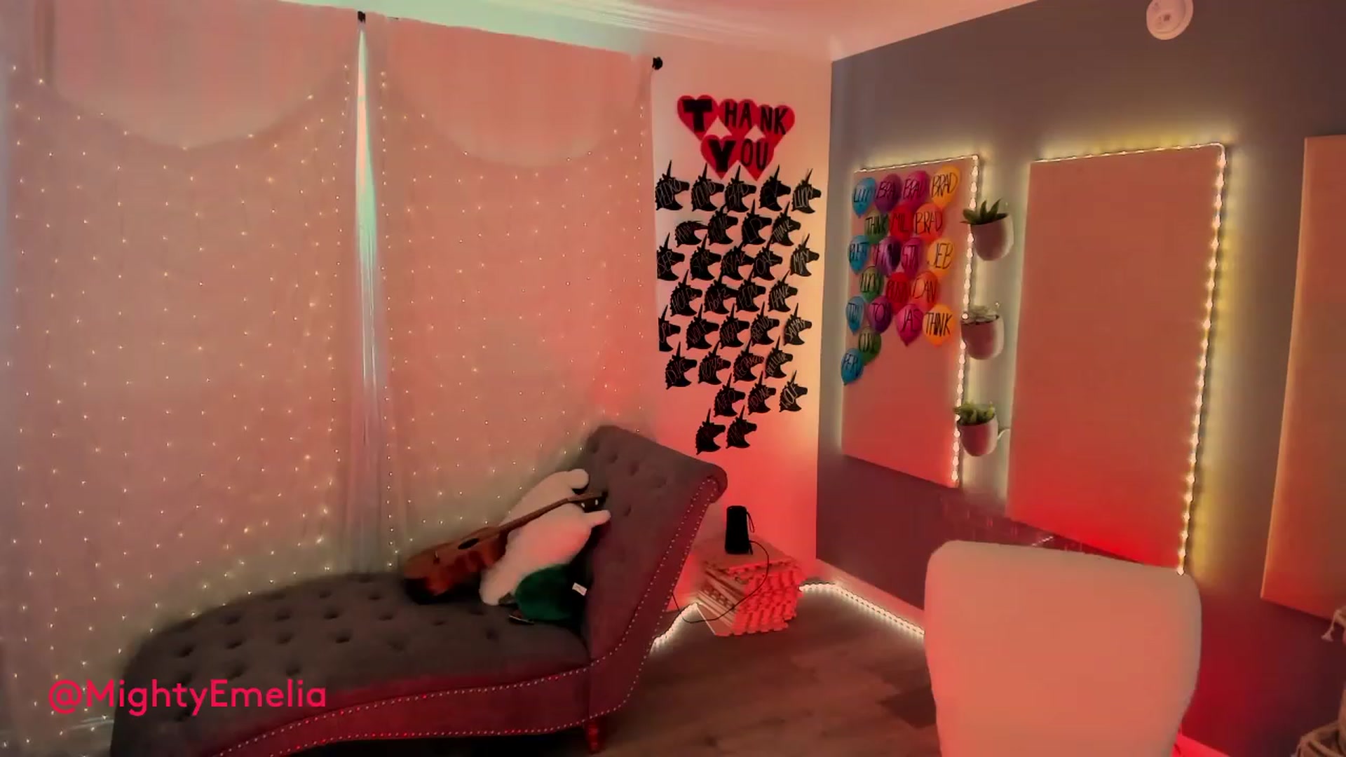 Gallery image thumbnail from MightyEmelia's myfreecams stream on, 02/08/2023, 01:59 image 2 of 20
