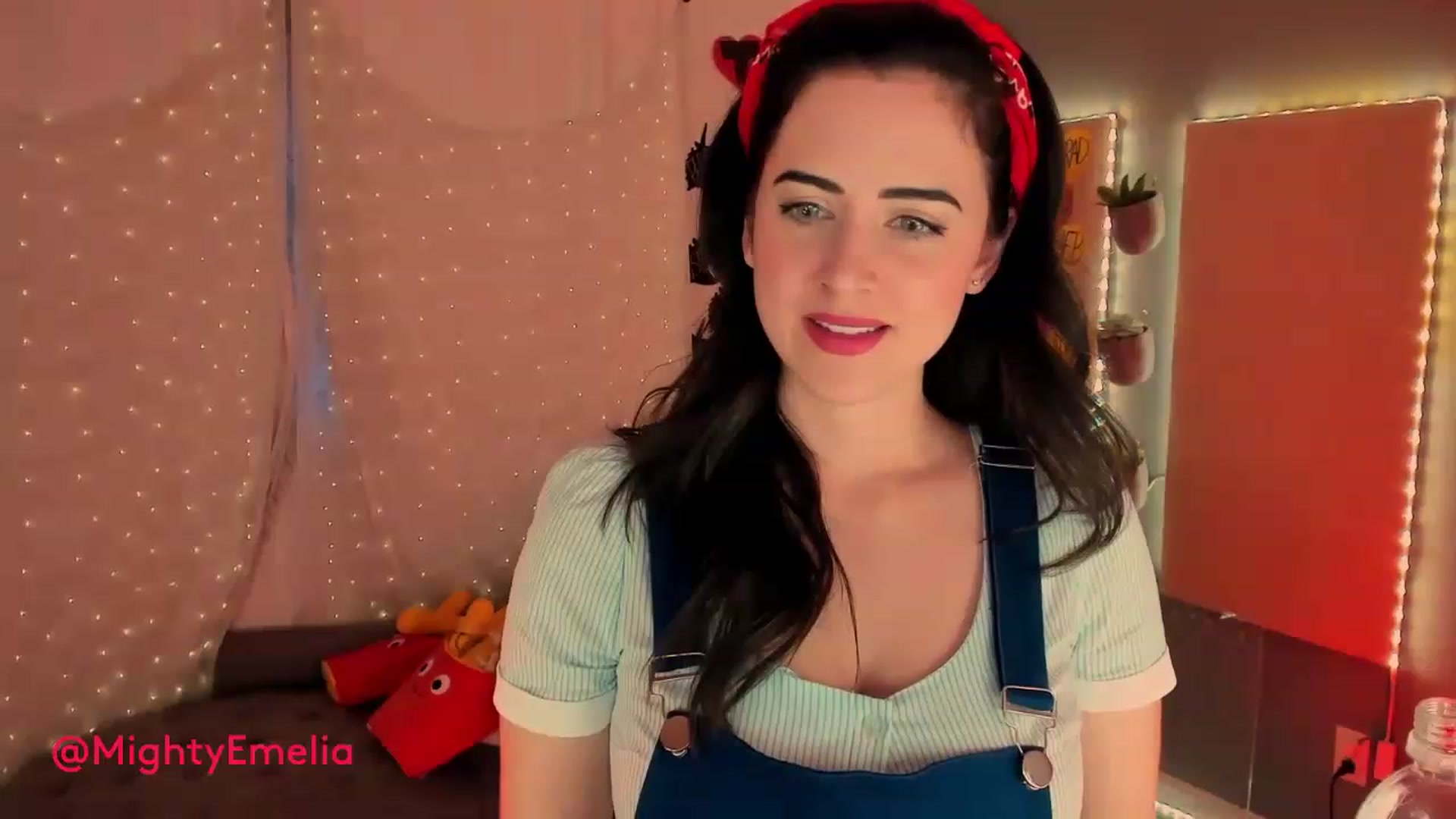 Gallery image thumbnail from MightyEmelia's myfreecams stream on, 02/26/2023, 01:24 image 20 of 20