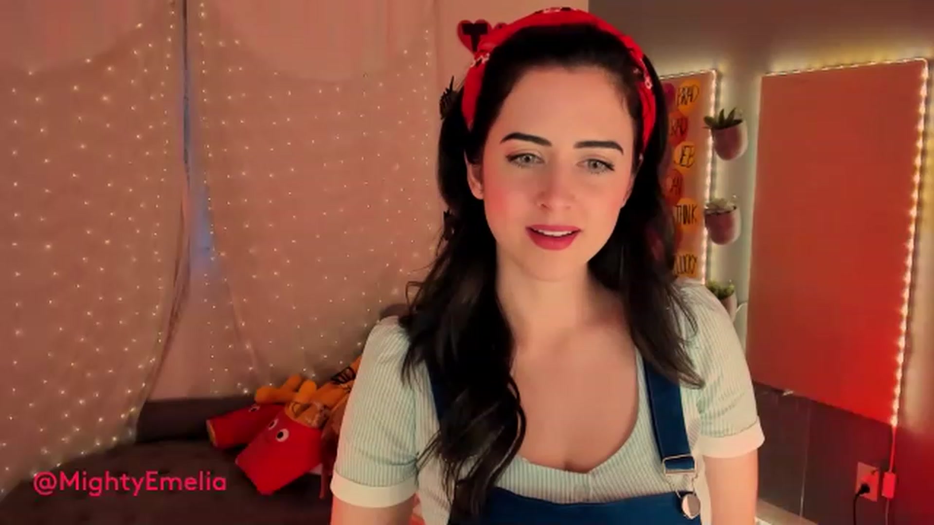 Gallery image thumbnail from MightyEmelia's myfreecams stream on, 02/26/2023, 04:38 image 1 of 20