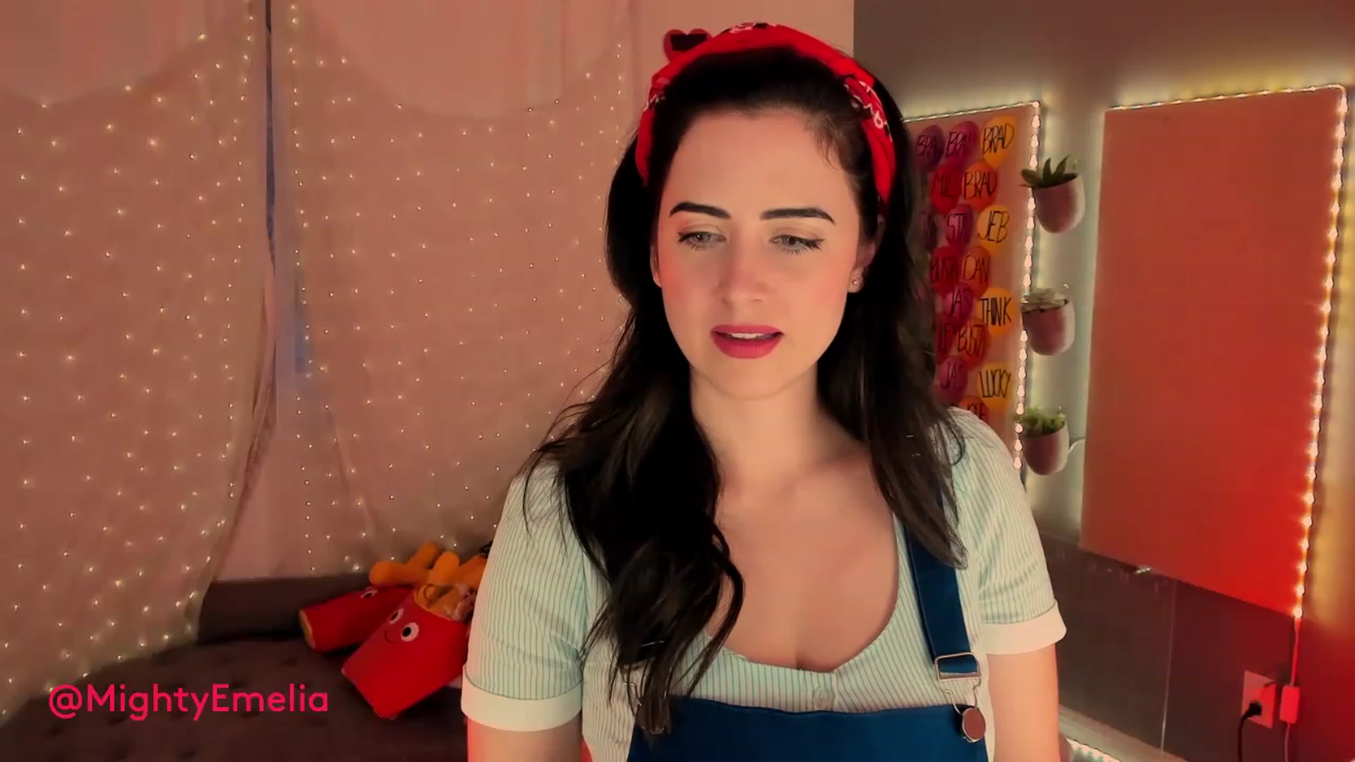 Gallery image thumbnail from MightyEmelia's myfreecams stream on, 02/26/2023, 04:38 image 2 of 20