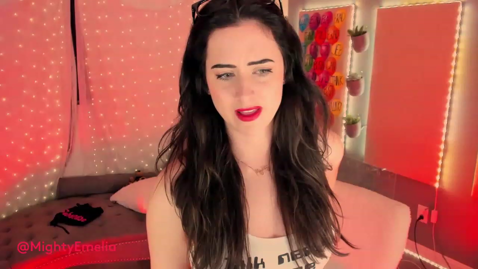 Gallery image thumbnail from MightyEmelia's myfreecams stream on, 03/03/2023, 06:02 image 8 of 20