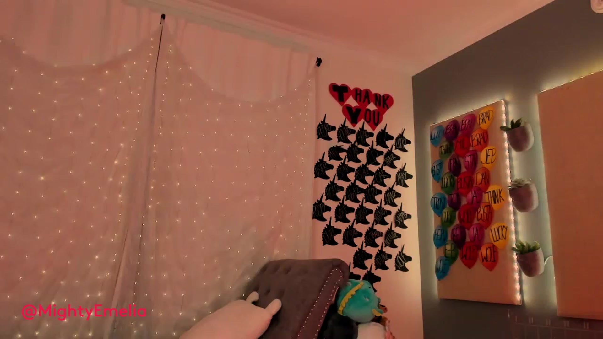 Gallery image thumbnail from MightyEmelia's myfreecams stream on, 03/12/2023, 06:44 image 2 of 20