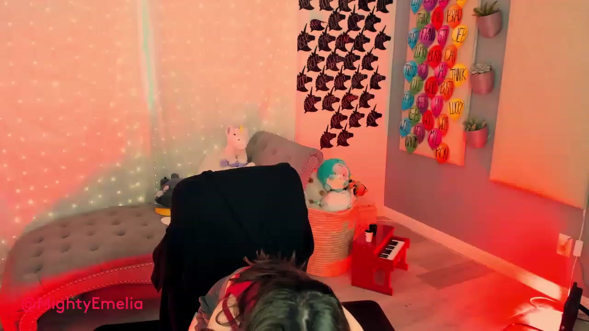 Gallery image thumbnail from MightyEmelia's myfreecams stream on, 05/17/2023, 03:25 image 2 of 20