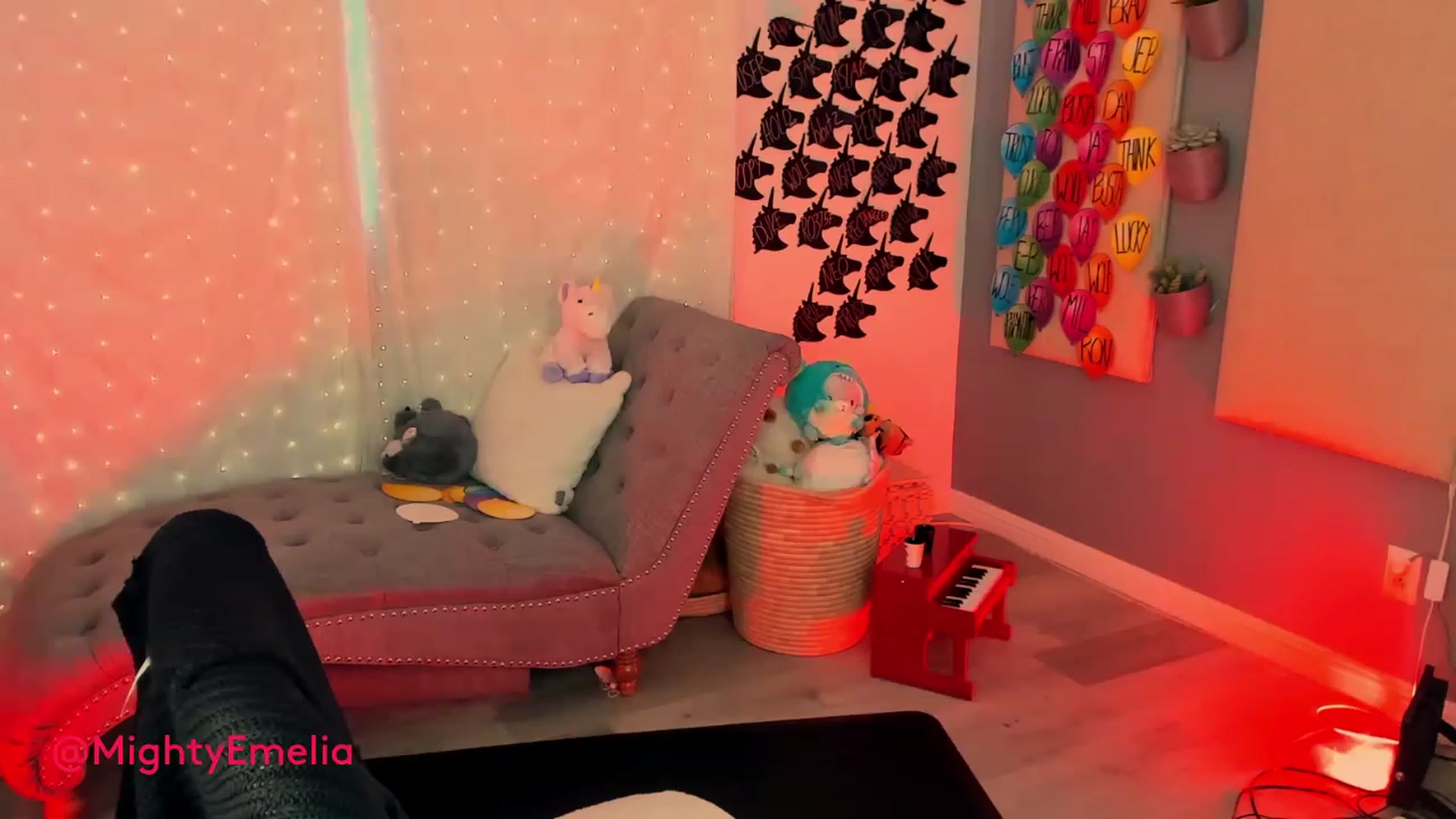 Gallery image thumbnail from MightyEmelia's myfreecams stream on, 05/17/2023, 03:25 image 1 of 20