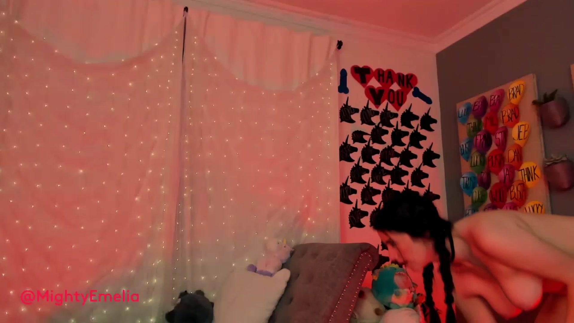 Gallery image thumbnail from MightyEmelia's myfreecams stream on, 05/21/2023, 04:57 image 8 of 20