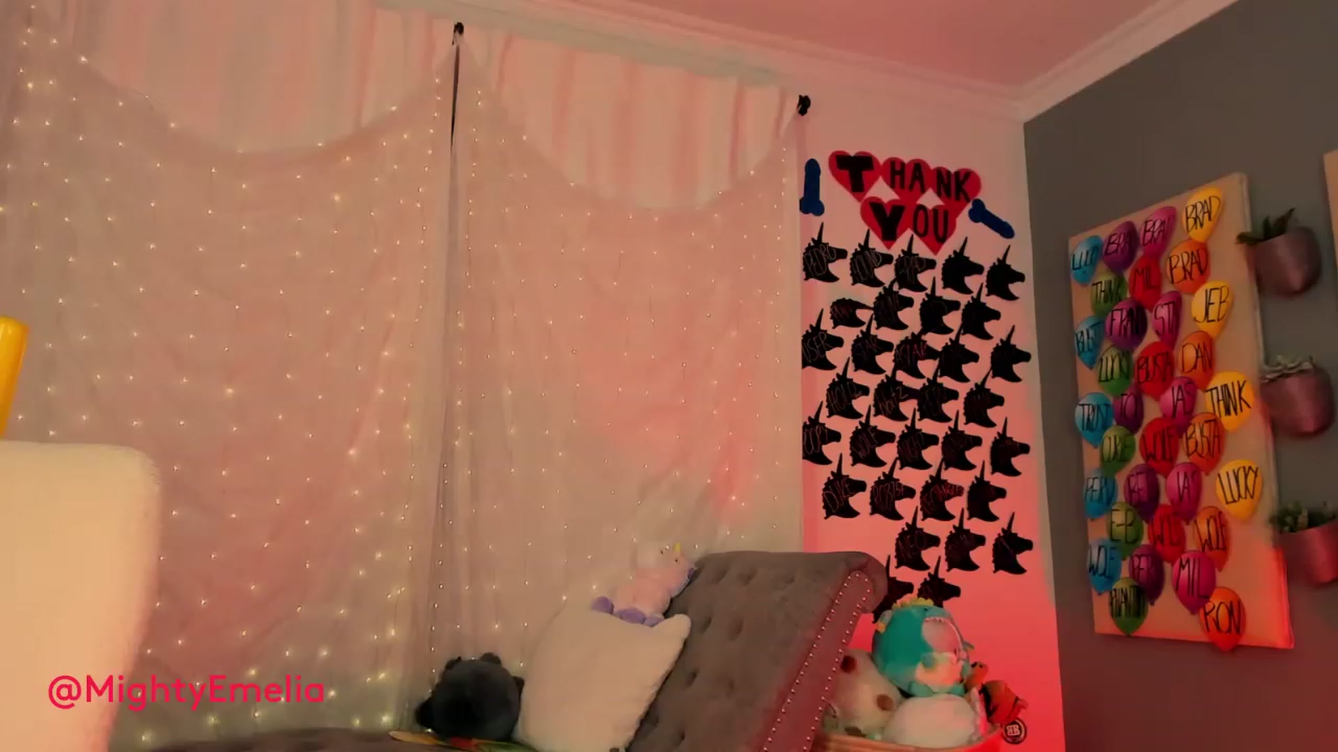 Gallery image thumbnail from MightyEmelia's myfreecams stream on, 05/28/2023, 04:34 image 16 of 20