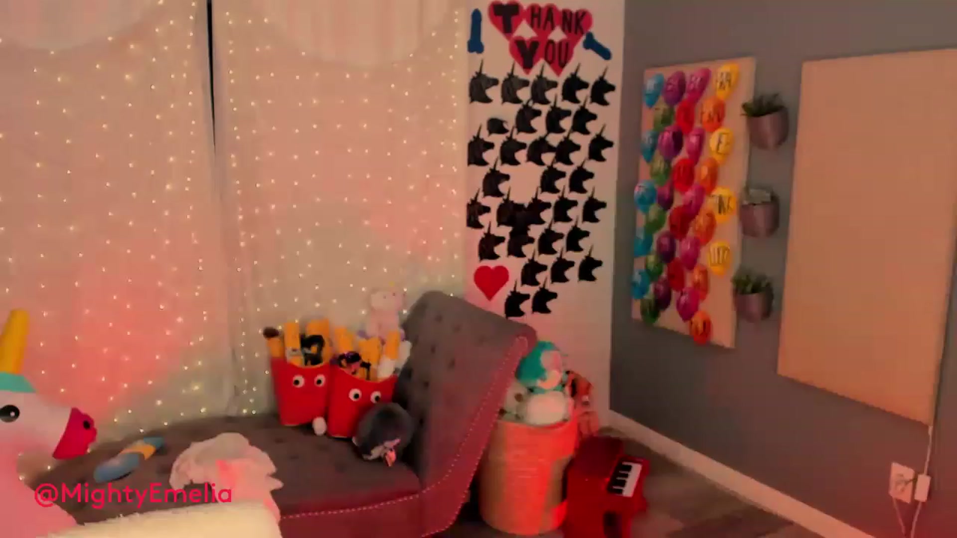 Gallery image thumbnail from MightyEmelia's myfreecams stream on, 06/09/2023, 05:05 image 2 of 20