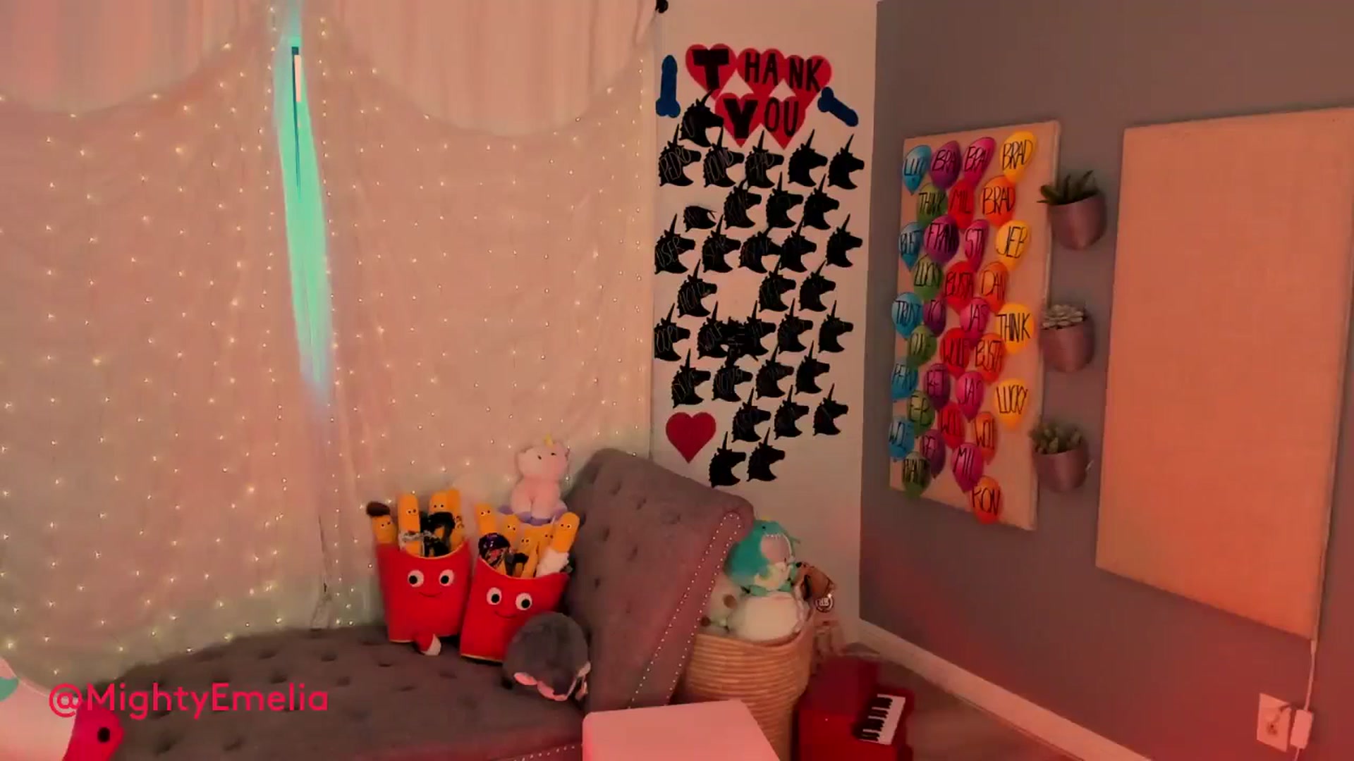 Gallery image thumbnail from MightyEmelia's myfreecams stream on, 06/11/2023, 02:15 image 3 of 20