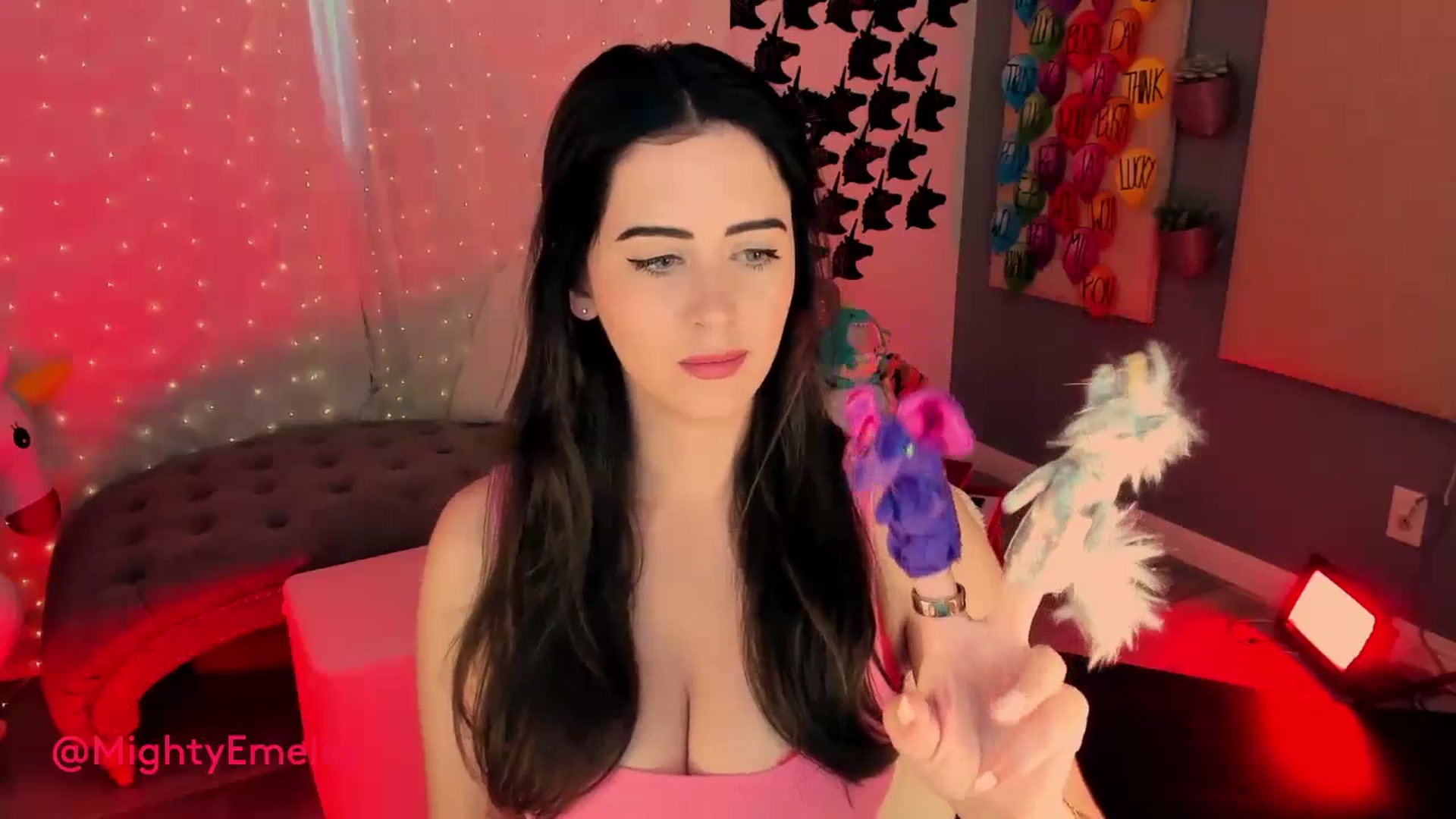 Gallery image thumbnail from MightyEmelia's myfreecams stream on, 06/23/2023, 02:50 image 13 of 20