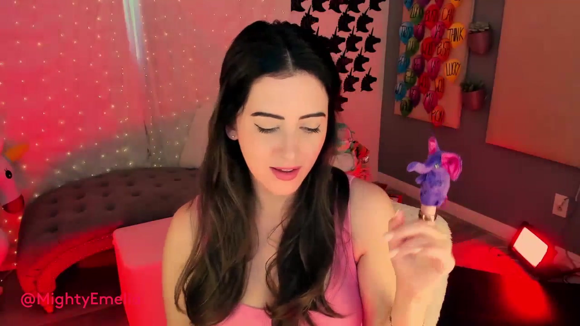 Gallery image thumbnail from MightyEmelia's myfreecams stream on, 06/23/2023, 02:50 image 8 of 20