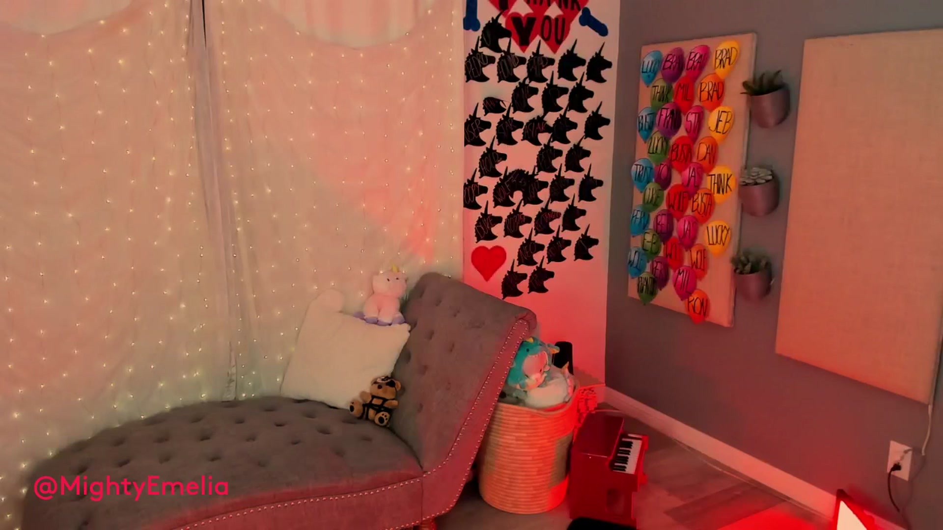 Gallery image thumbnail from MightyEmelia's myfreecams stream on, 07/09/2023, 05:35 image 3 of 20