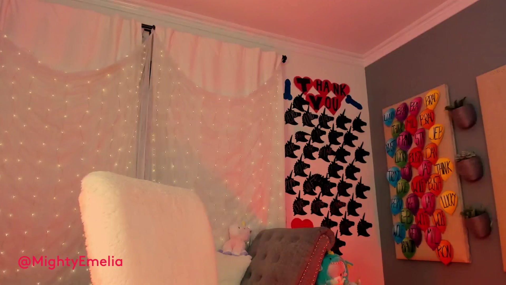 Gallery image thumbnail from MightyEmelia's myfreecams stream on, 07/09/2023, 05:35 image 16 of 20