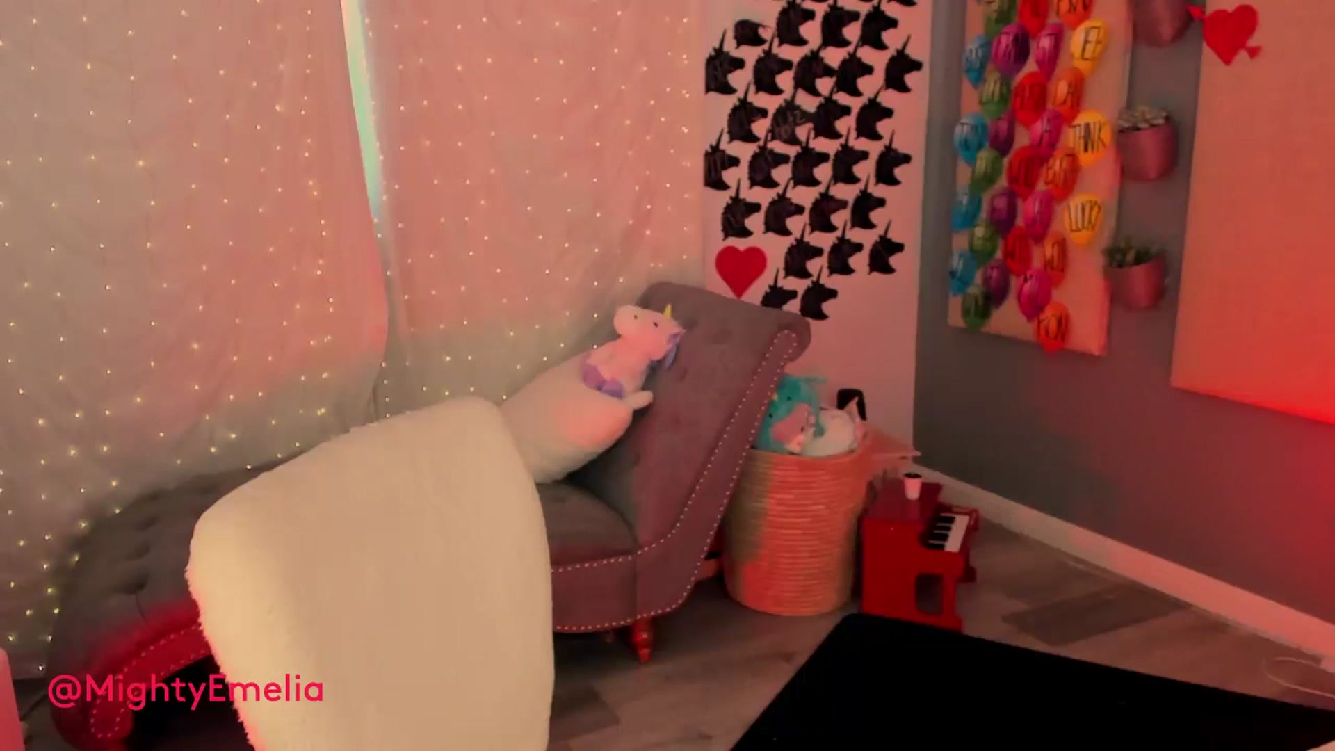 Gallery image thumbnail from MightyEmelia's myfreecams stream on, 07/21/2023, 02:22 image 2 of 20