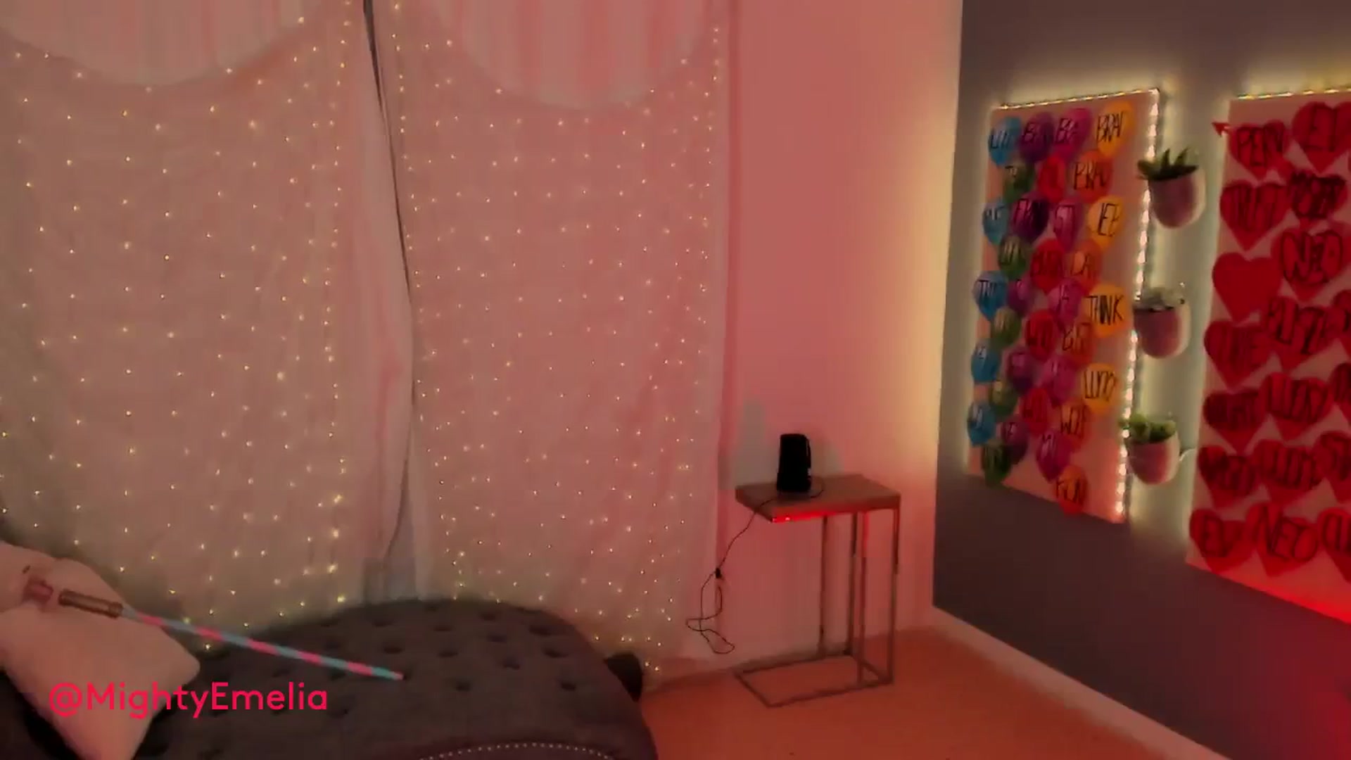 Gallery image thumbnail from MightyEmelia's myfreecams stream on, 10/13/2023, 03:09 image 5 of 20