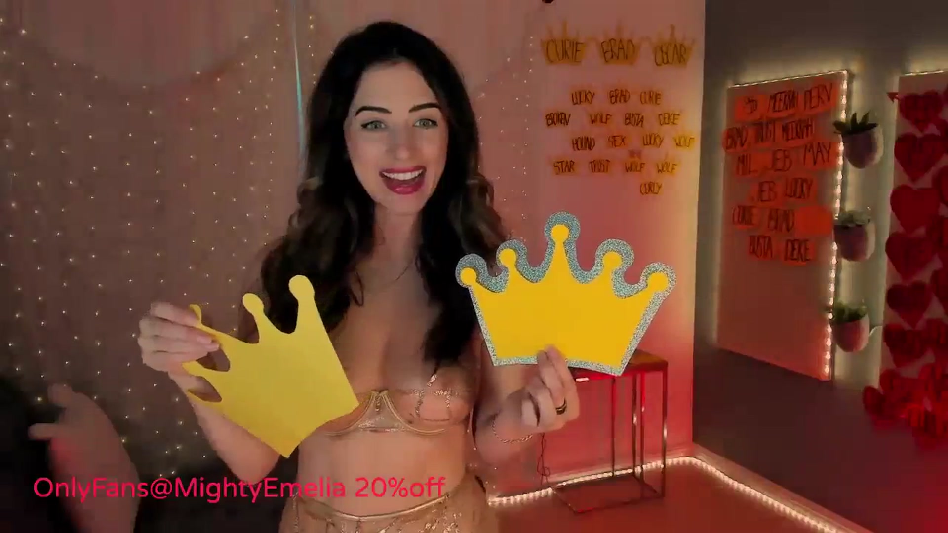 Gallery image thumbnail from MightyEmelia's myfreecams stream on, 11/08/2023, 24:50 image 7 of 20