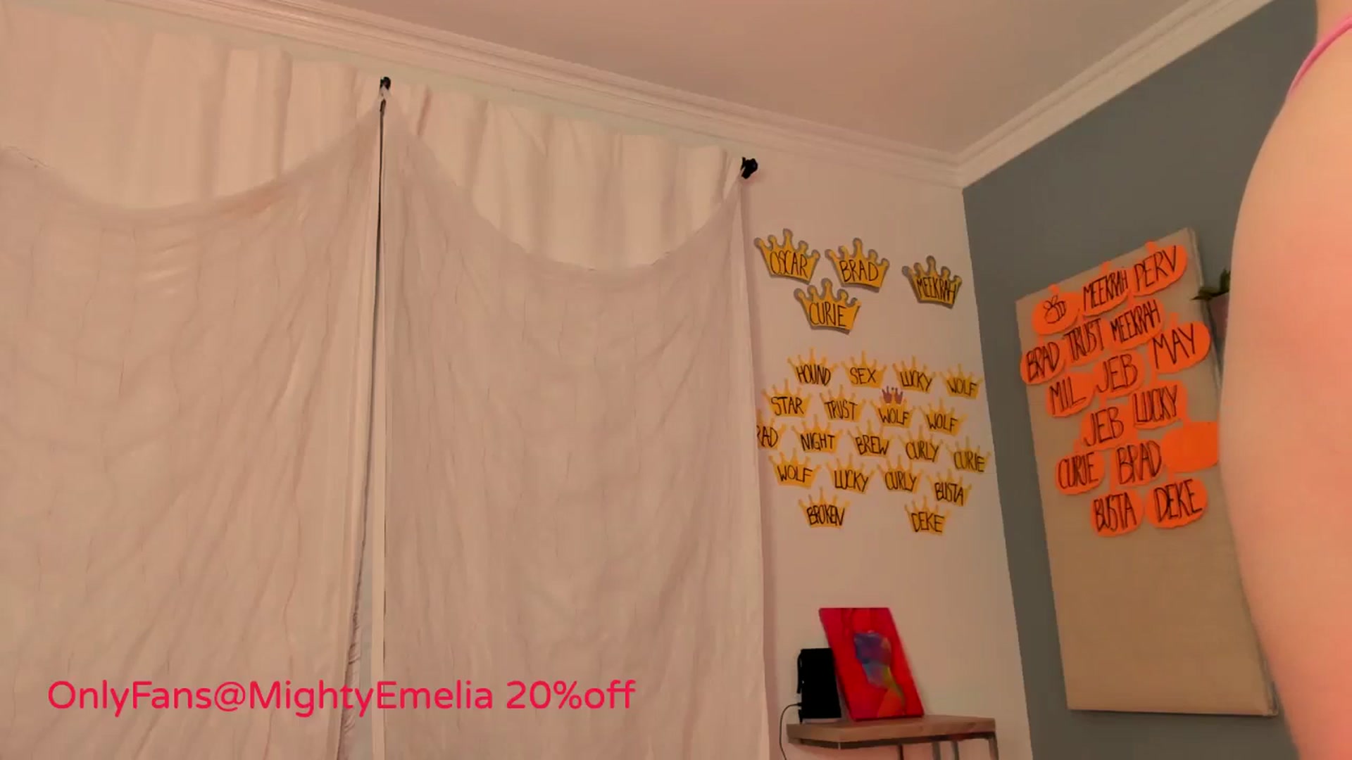 Gallery image thumbnail from MightyEmelia's myfreecams stream on, 11/09/2023, 02:32 image 7 of 20