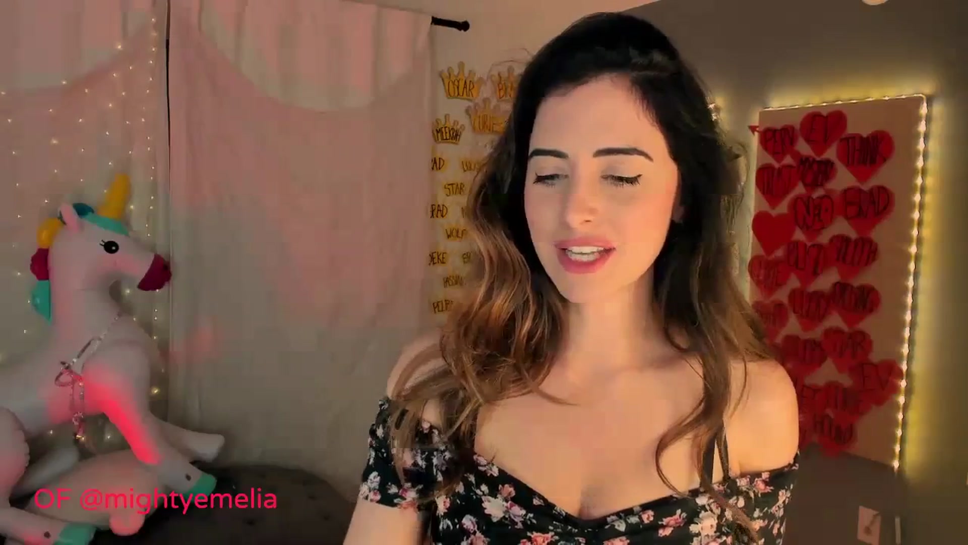 Gallery image thumbnail from MightyEmelia's myfreecams stream on, 01/24/2024, 04:41 image 3 of 20