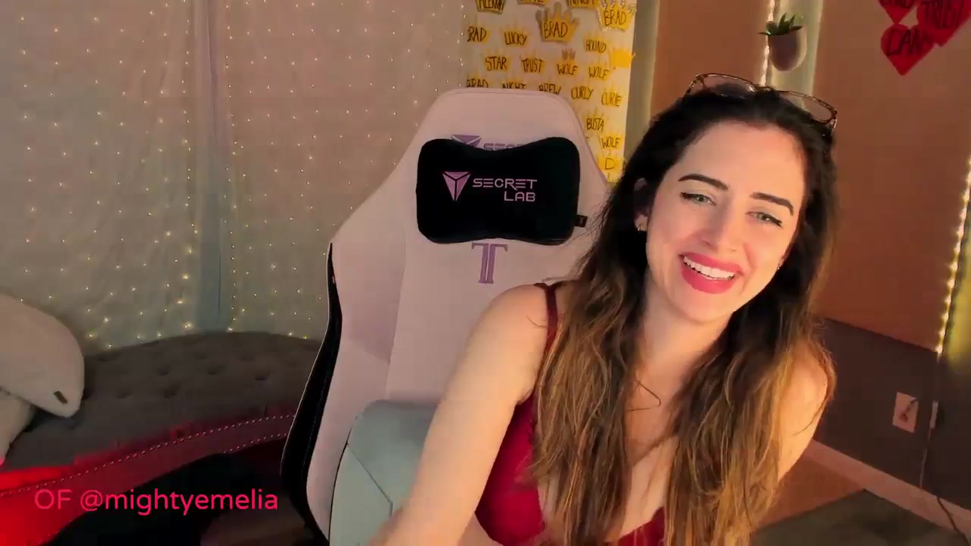 Gallery image thumbnail from MightyEmelia's myfreecams stream on, 02/04/2024, 04:26 image 13 of 20