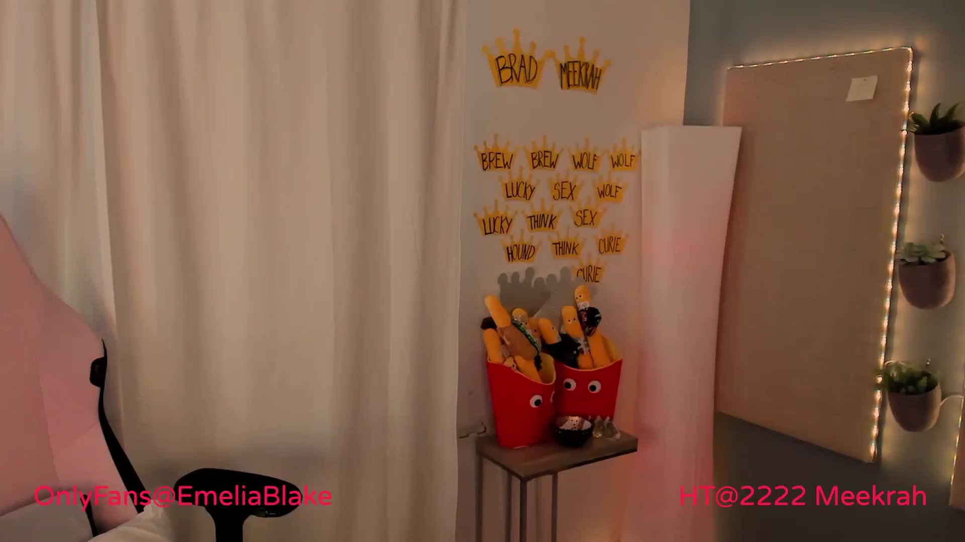 Gallery image thumbnail from MightyEmelia's myfreecams stream on, 05/08/2024, 02:43 image 7 of 20