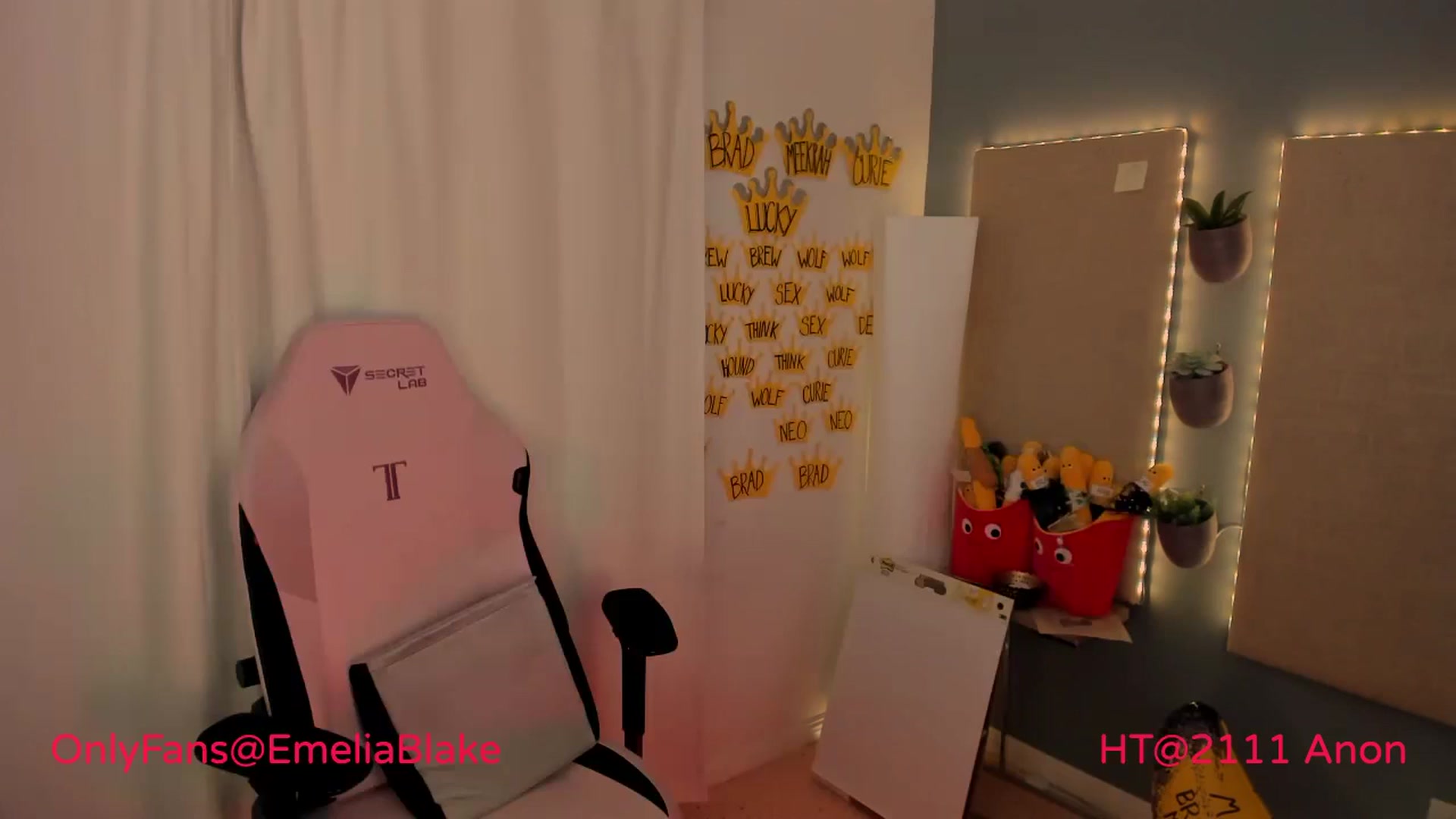 Gallery image thumbnail from MightyEmelia's myfreecams stream on, 05/22/2024, 03:58 image 5 of 20