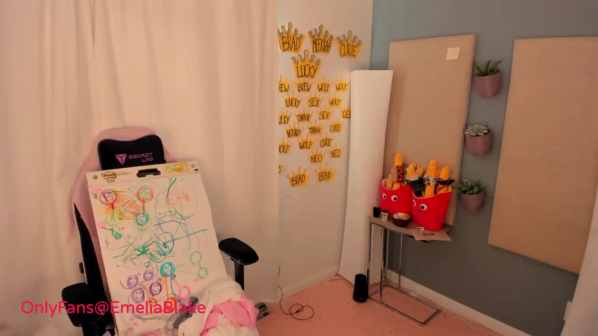 Gallery image thumbnail from MightyEmelia's myfreecams stream on, 07/27/2024, 01:06 image 1 of 20