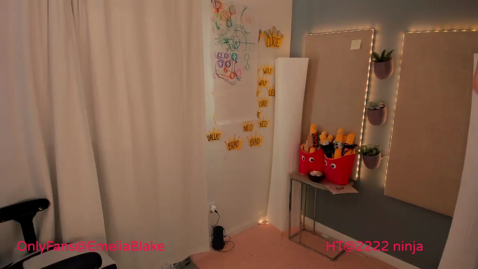 Gallery image thumbnail from MightyEmelia's myfreecams stream on, 07/31/2024, 01:51 image 8 of 20