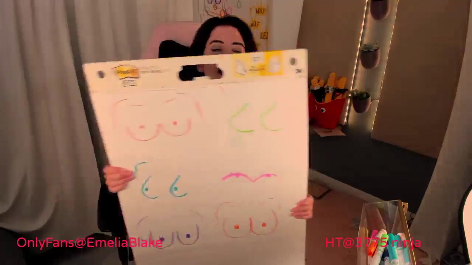 Gallery image thumbnail from MightyEmelia's myfreecams stream on, 07/31/2024, 03:37 image 14 of 20