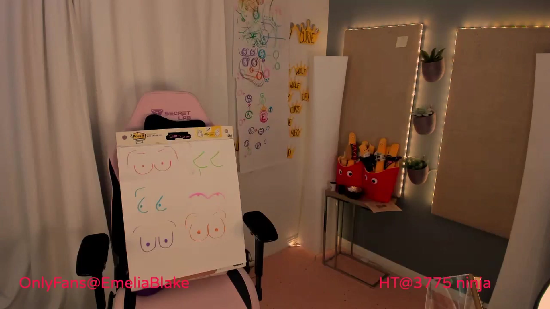 Gallery image thumbnail from MightyEmelia's myfreecams stream on, 07/31/2024, 03:37 image 20 of 20