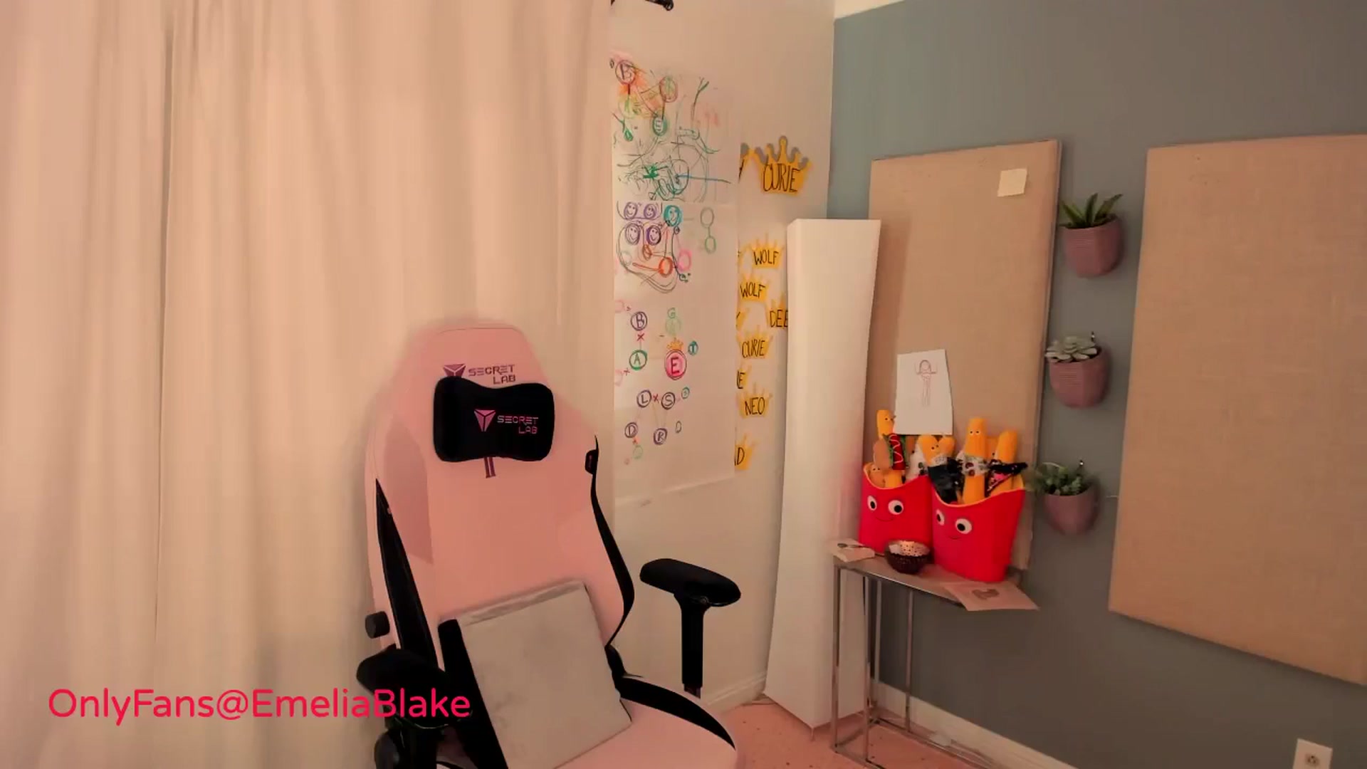 Gallery image thumbnail from MightyEmelia's myfreecams stream on, 08/13/2024, 02:18 image 6 of 20
