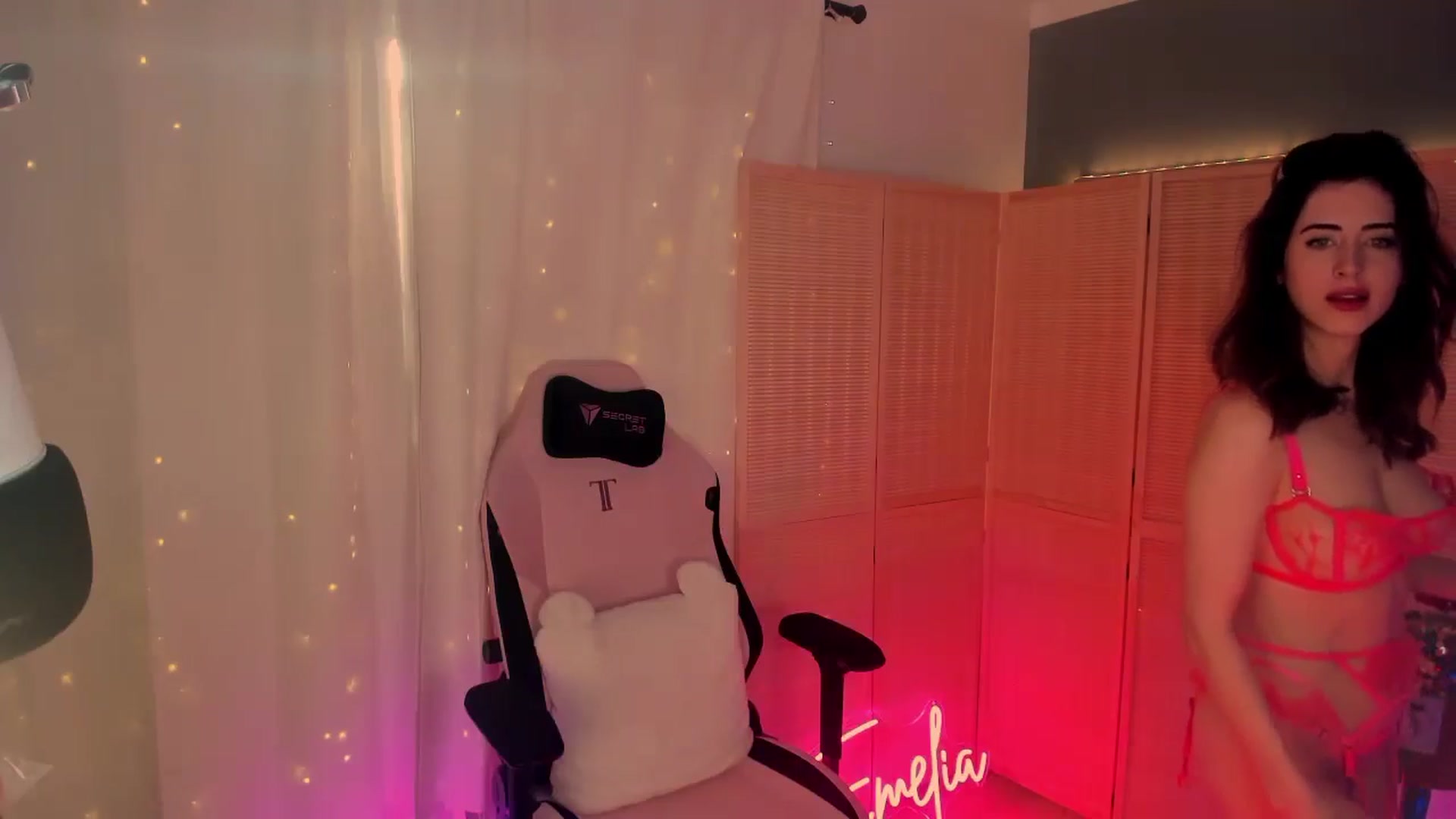 Gallery image thumbnail from MightyEmelia's myfreecams stream on, 11/02/2024, 01:02 image 2 of 20