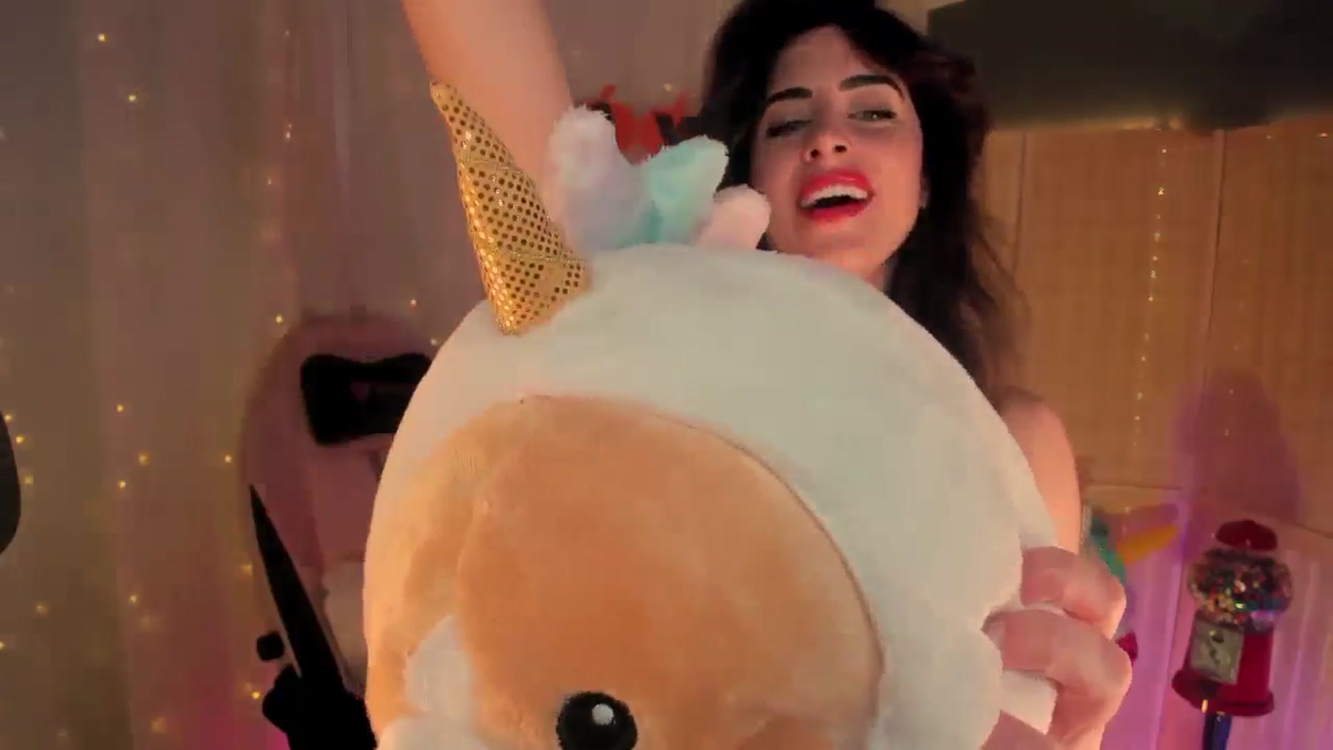 Gallery image thumbnail from MightyEmelia's myfreecams stream on, 11/03/2024, 02:22 image 3 of 20