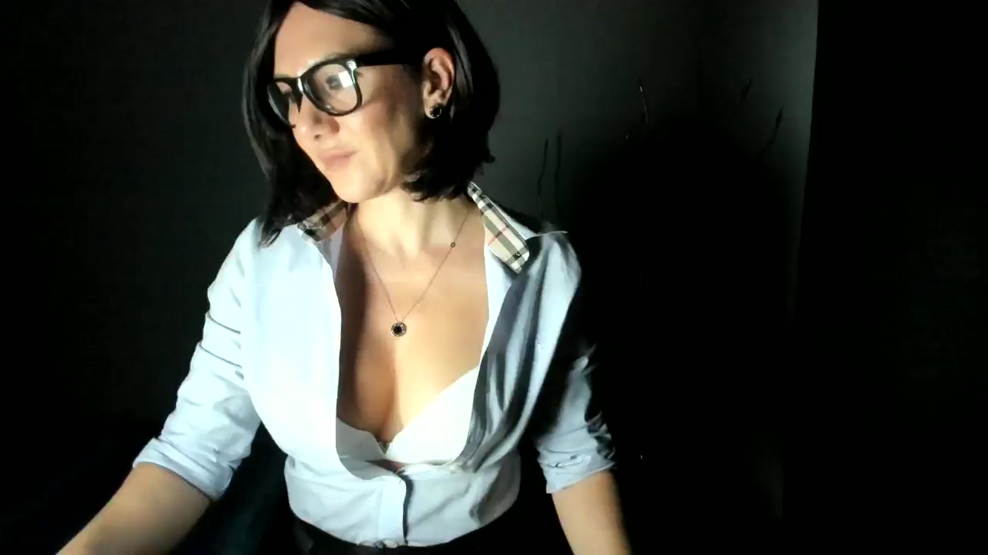 Gallery image thumbnail from Mighty_Alex's myfreecams stream on, 12/06/2024, 16:40 image 1 of 20