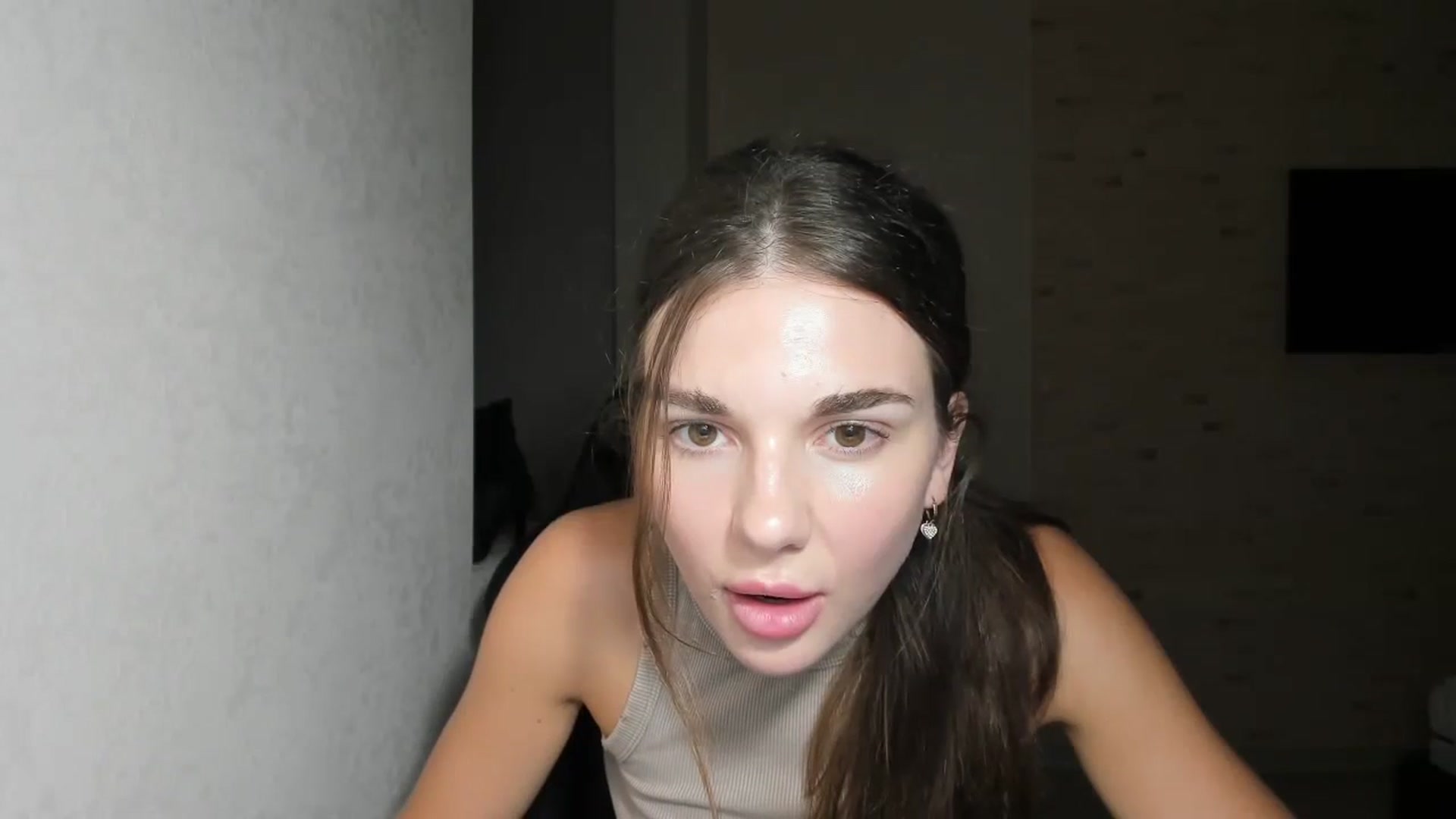 Gallery image thumbnail from Mihellii's myfreecams stream on, 08/28/2024, 21:22 image 5 of 20