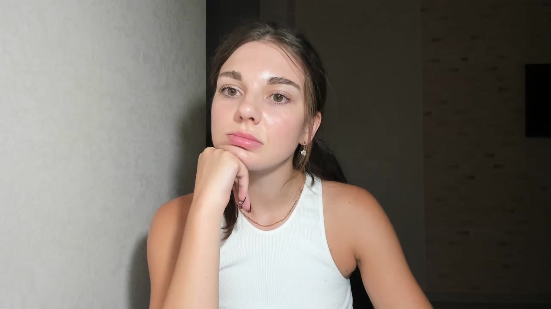 Gallery image thumbnail from Mihellii's myfreecams stream on, 09/01/2024, 20:21 image 14 of 20
