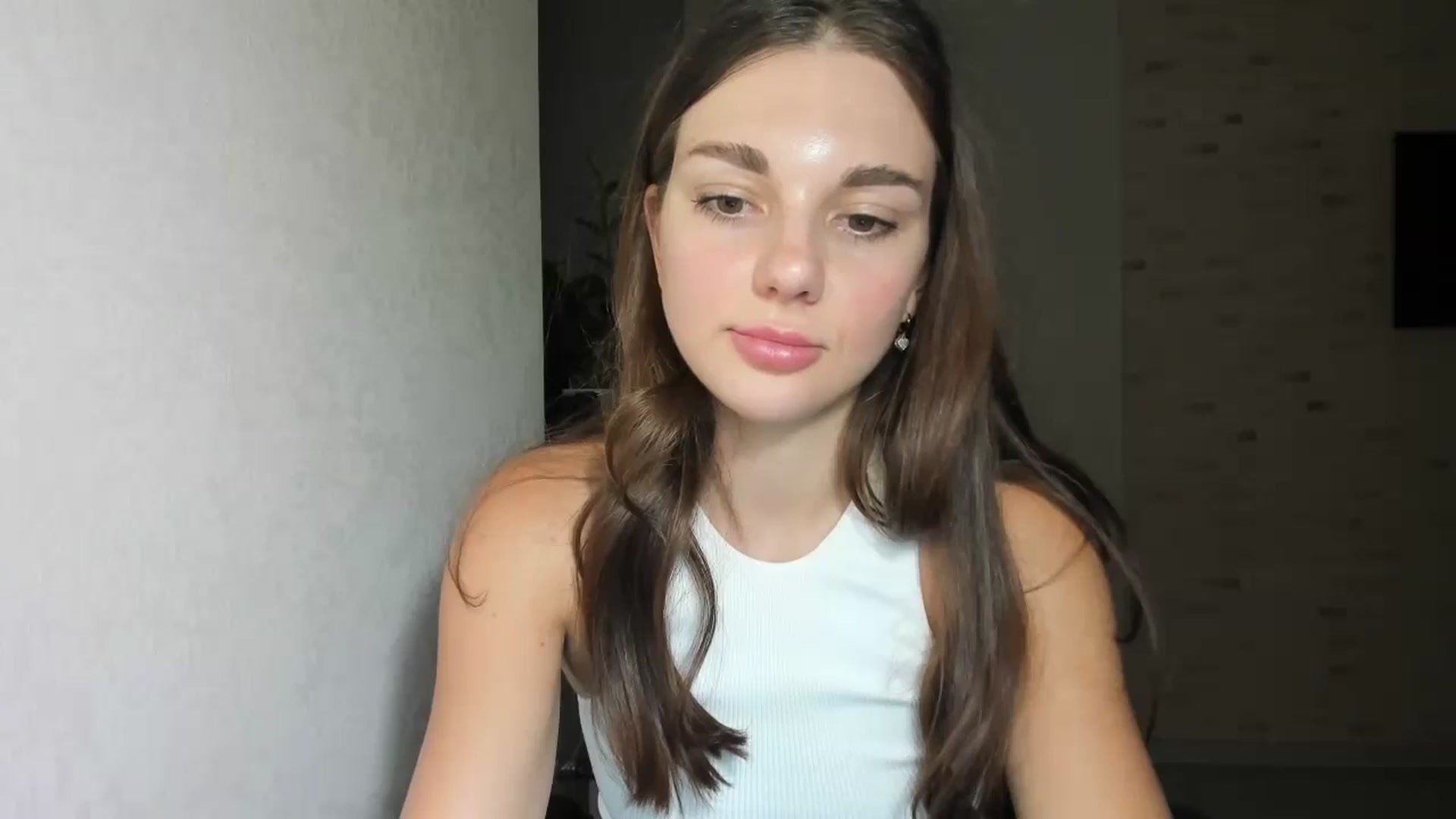 Gallery image thumbnail from Mihellii's myfreecams stream on, 09/02/2024, 20:39 image 3 of 20