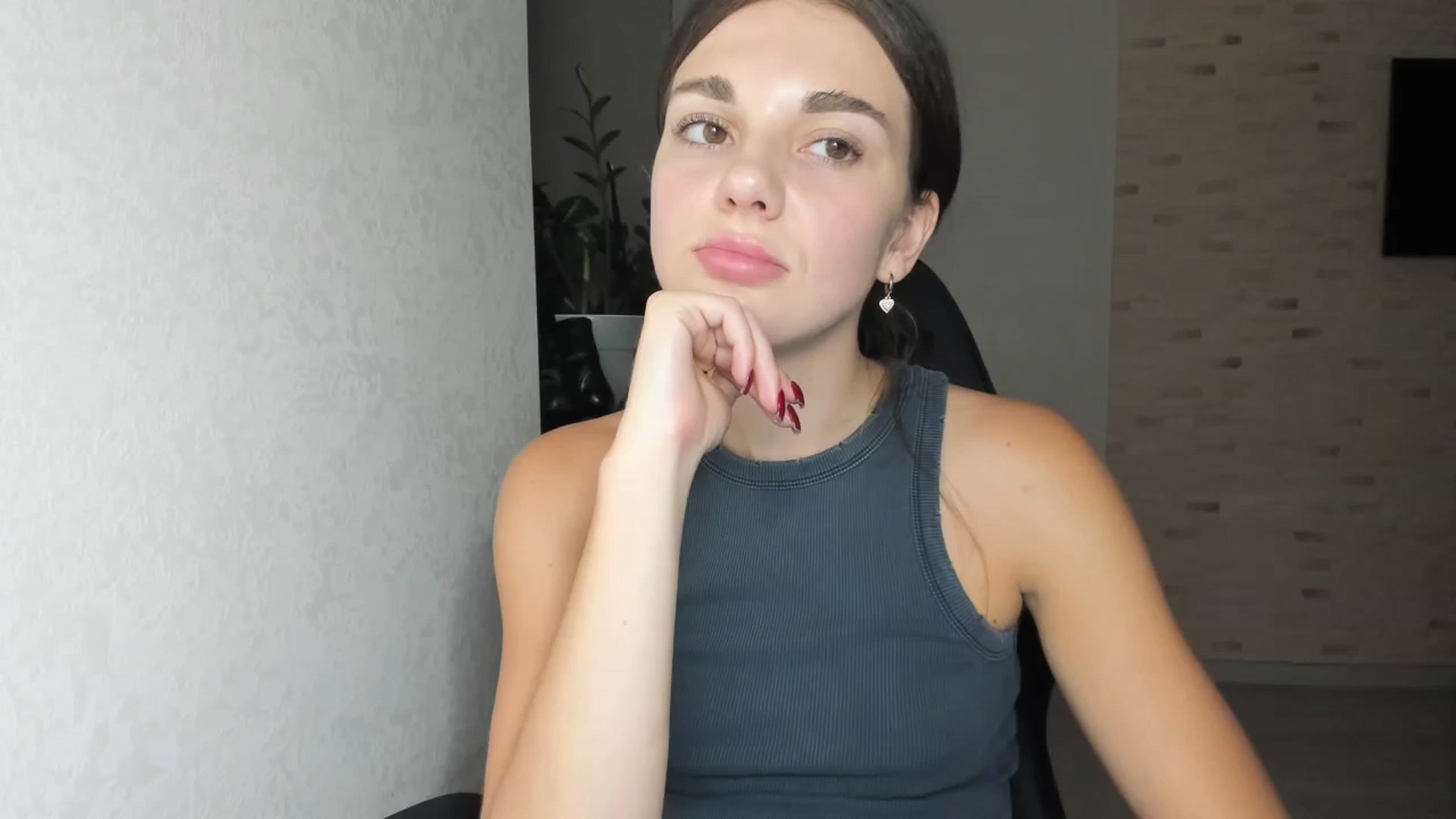 Gallery image thumbnail from Mihellii's myfreecams stream on, 09/03/2024, 21:41 image 2 of 20