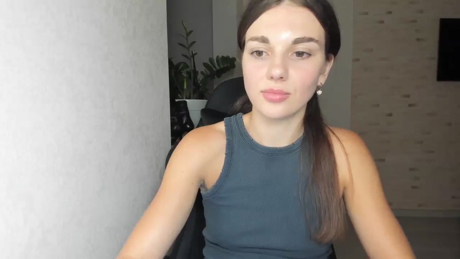 Gallery image thumbnail from Mihellii's myfreecams stream on, 09/03/2024, 21:41 image 6 of 20
