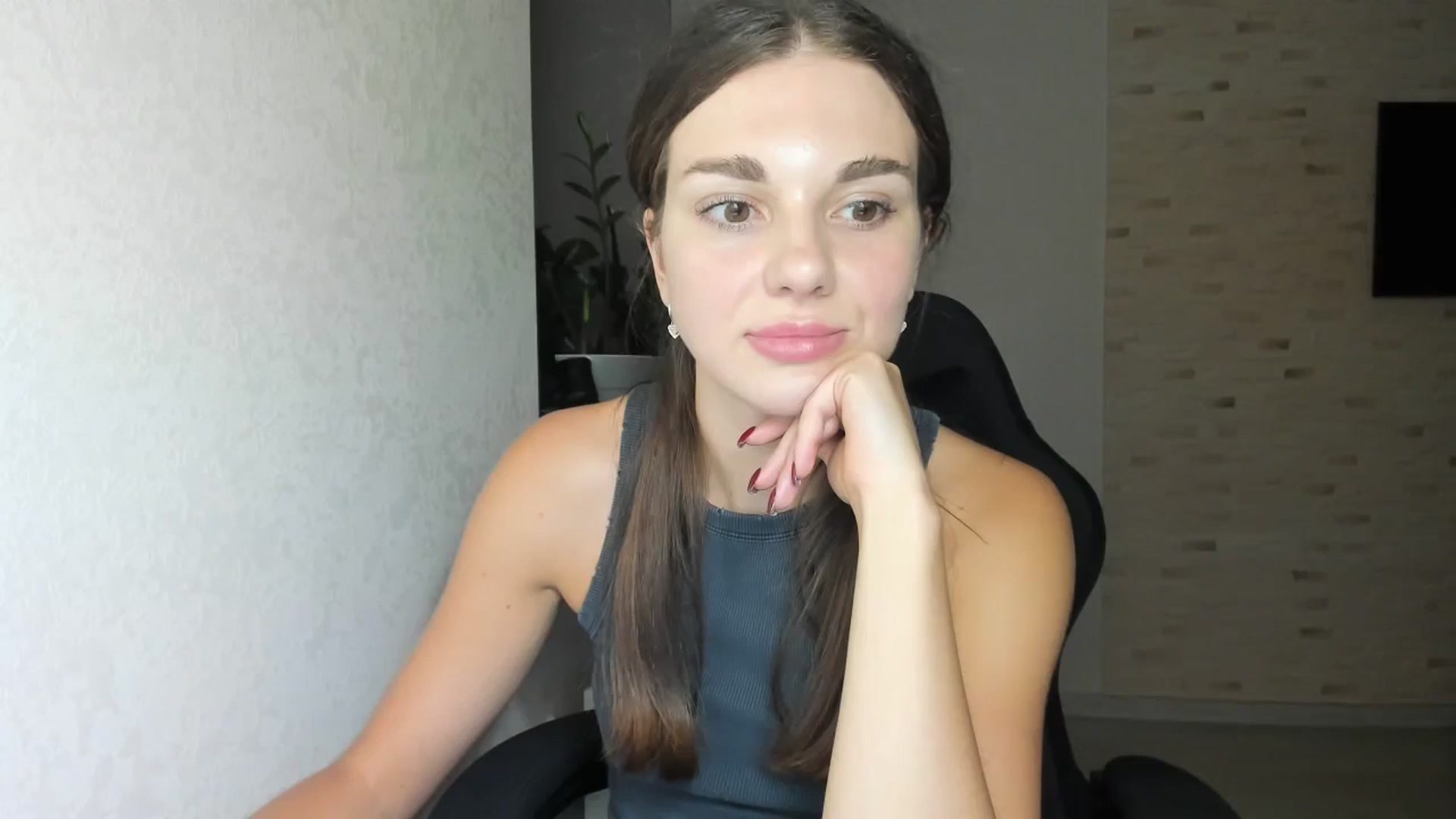 Gallery image thumbnail from Mihellii's myfreecams stream on, 09/03/2024, 22:10 image 19 of 20
