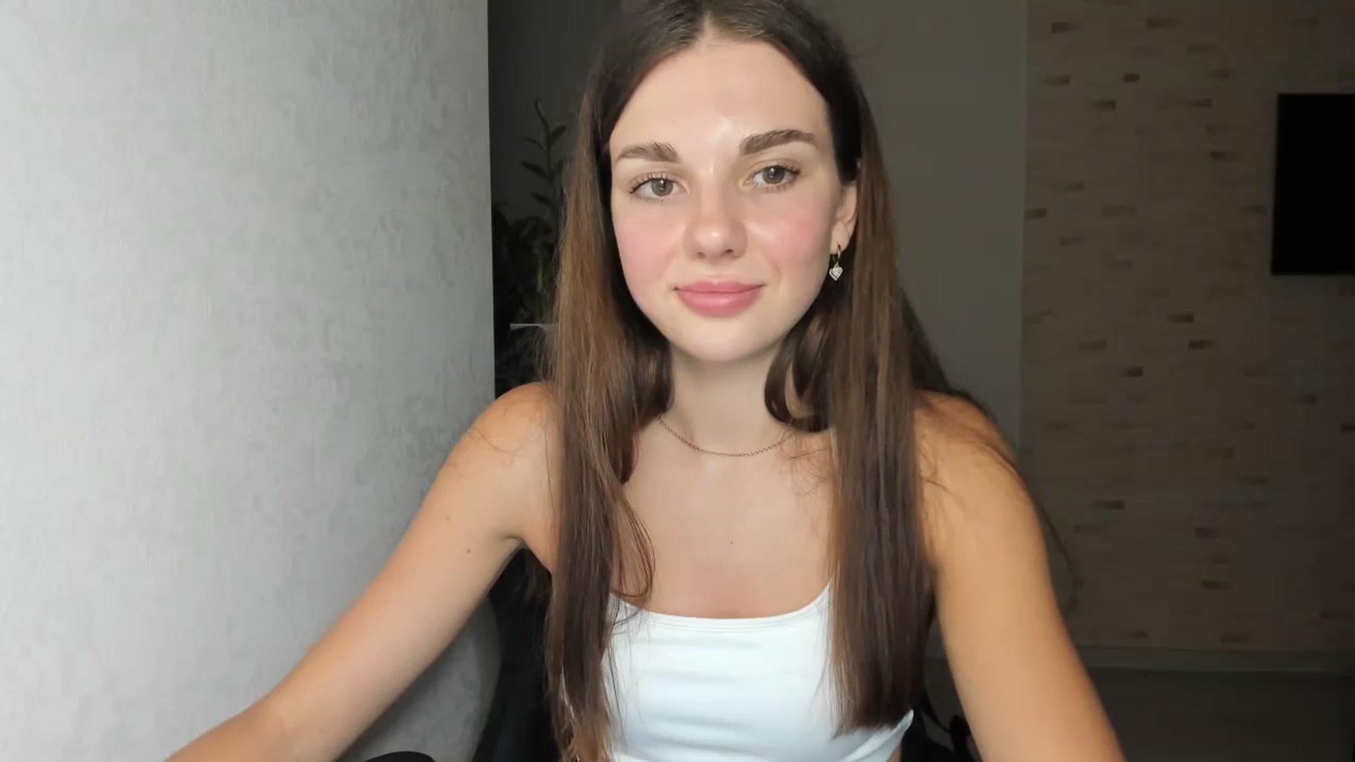 Gallery image thumbnail from Mihellii's myfreecams stream on, 09/04/2024, 18:52 image 11 of 20