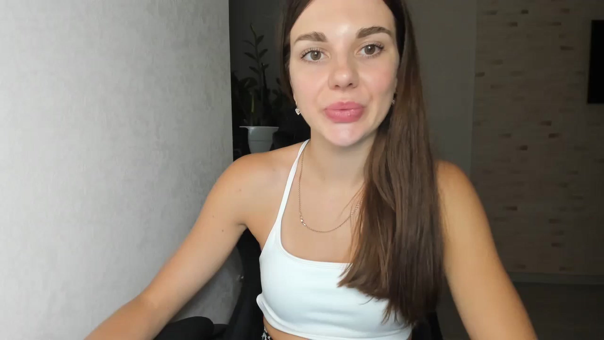 Gallery image thumbnail from Mihellii's myfreecams stream on, 09/04/2024, 20:48 image 3 of 20