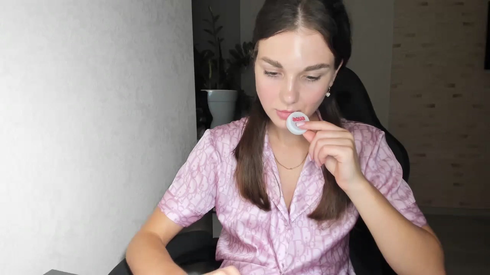 Gallery image thumbnail from Mihellii's myfreecams stream on, 09/05/2024, 18:17 image 7 of 20