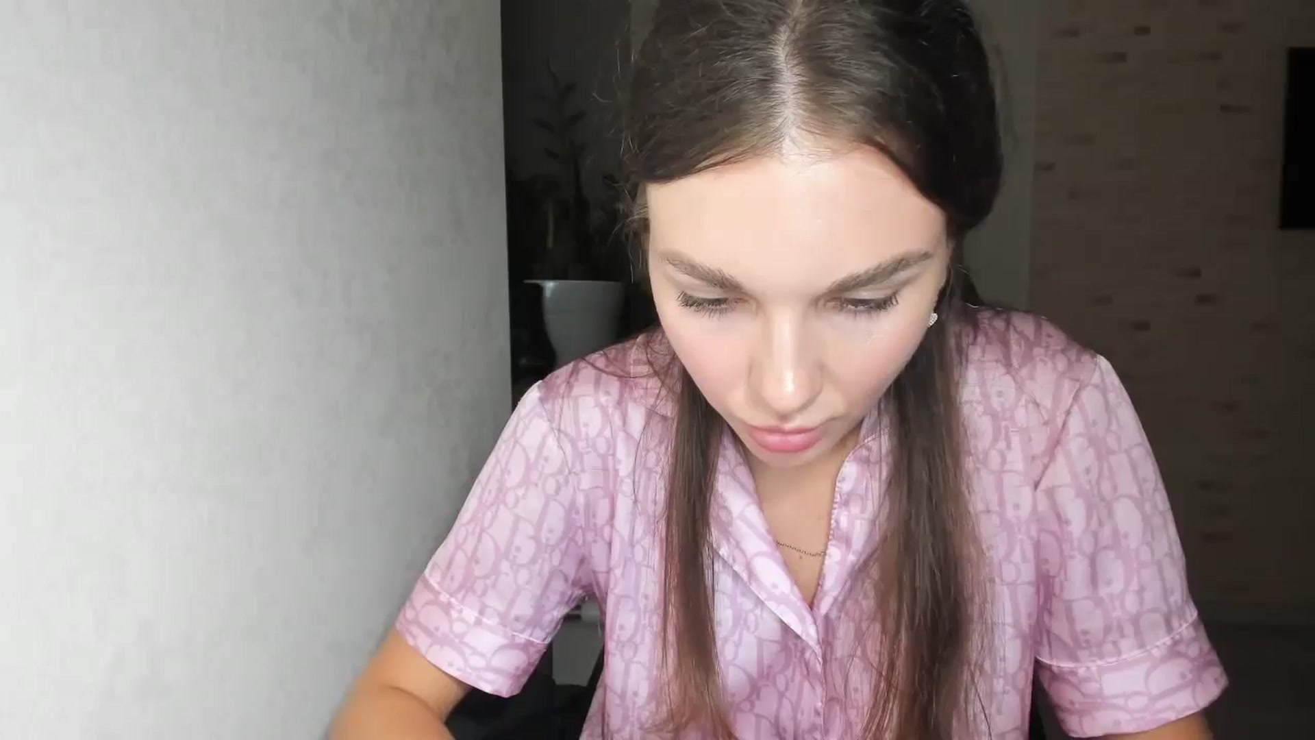 Gallery image thumbnail from Mihellii's myfreecams stream on, 09/05/2024, 20:42 image 18 of 20