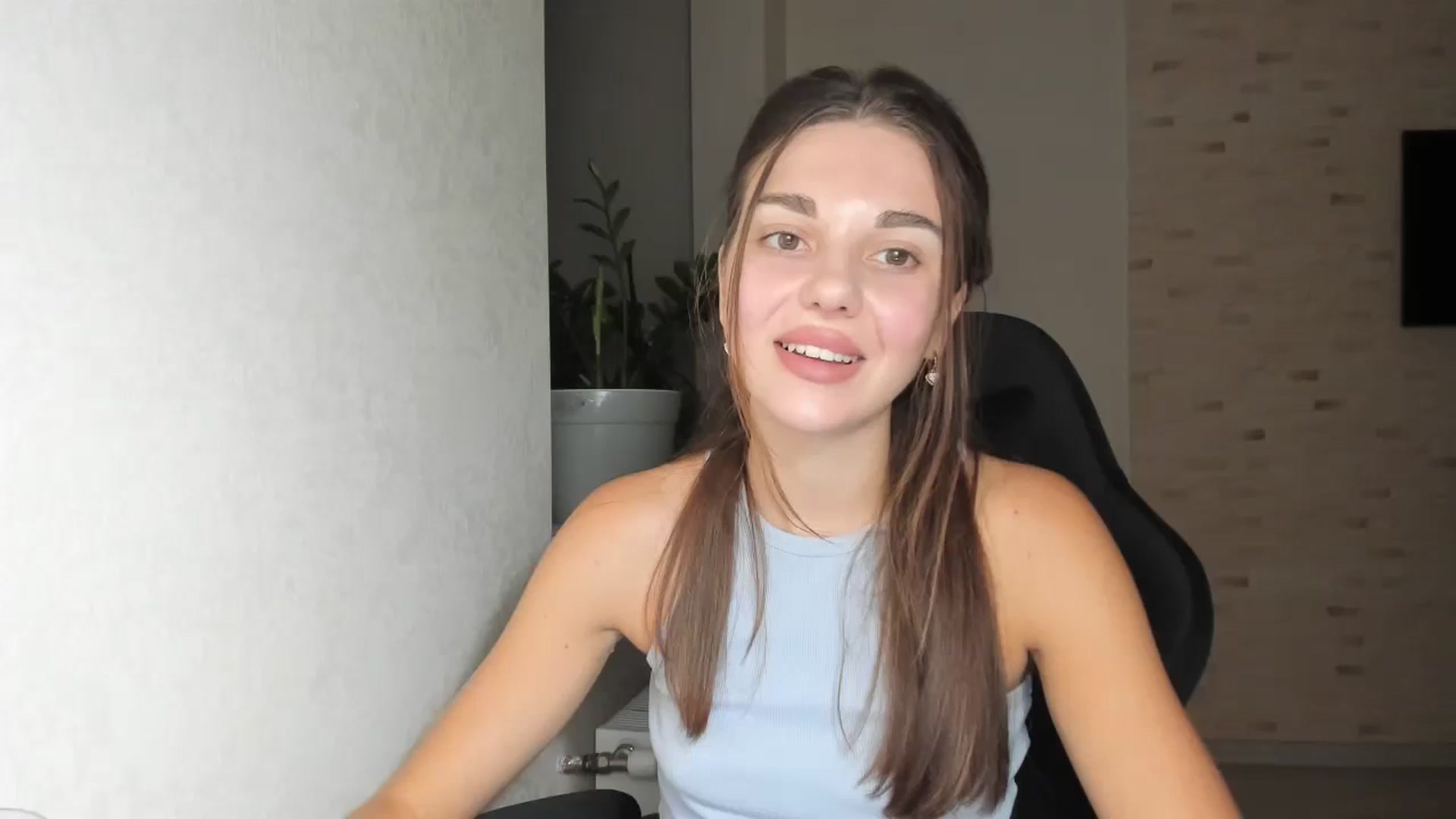 Gallery image thumbnail from Mihellii's myfreecams stream on, 09/08/2024, 19:26 image 16 of 20